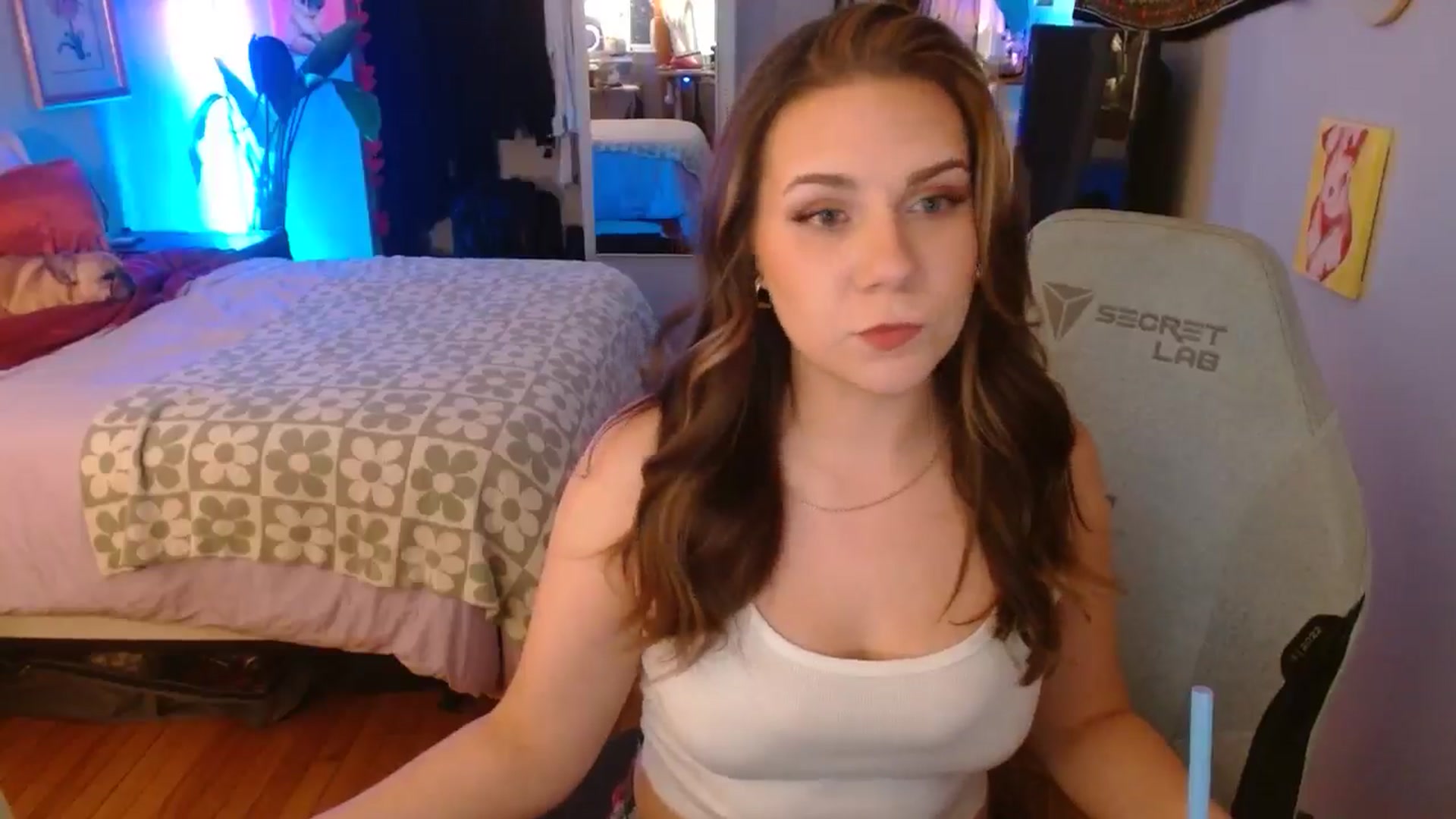 Gallery image thumbnail from Sweetestlilly's myfreecams stream on, 10/25/2024, 02:32 image 2 of 20