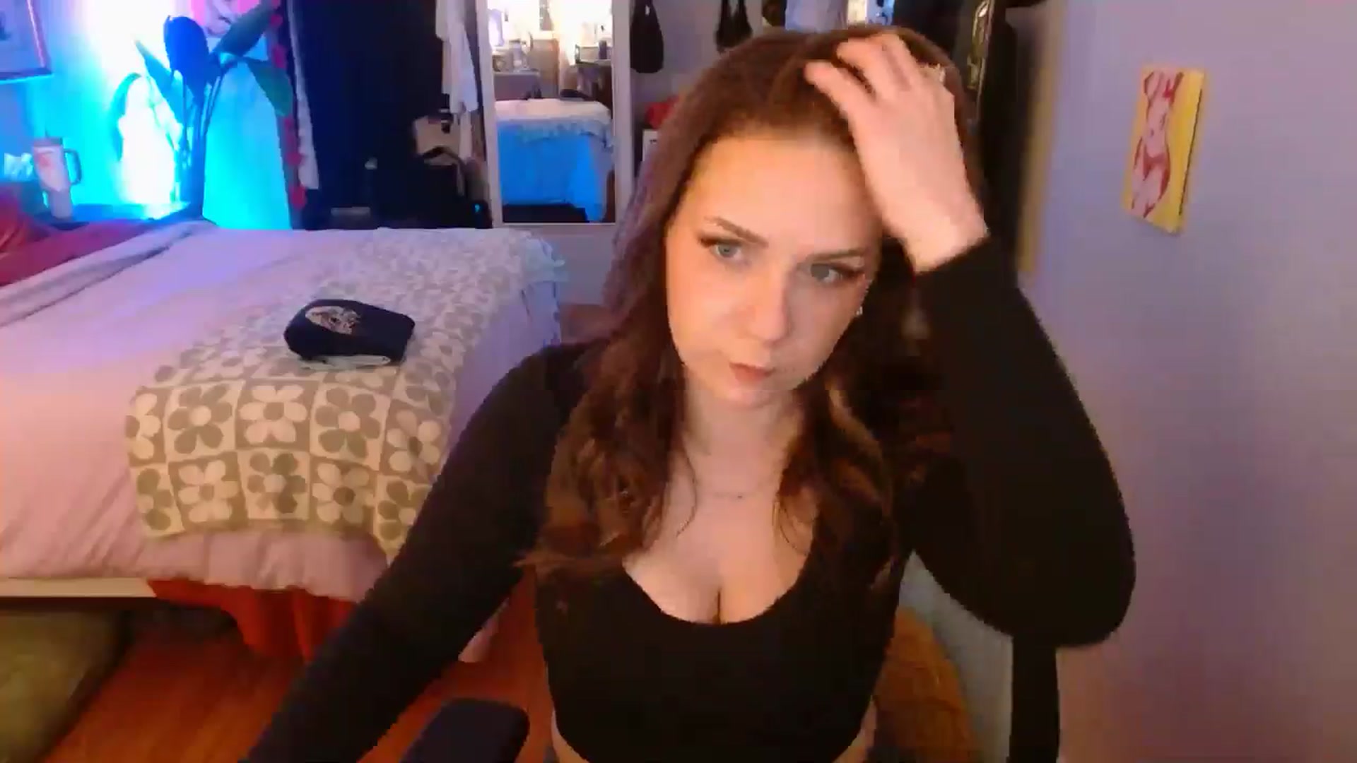 Gallery image thumbnail from Sweetestlilly's myfreecams stream on, 10/28/2024, 02:16 image 17 of 20
