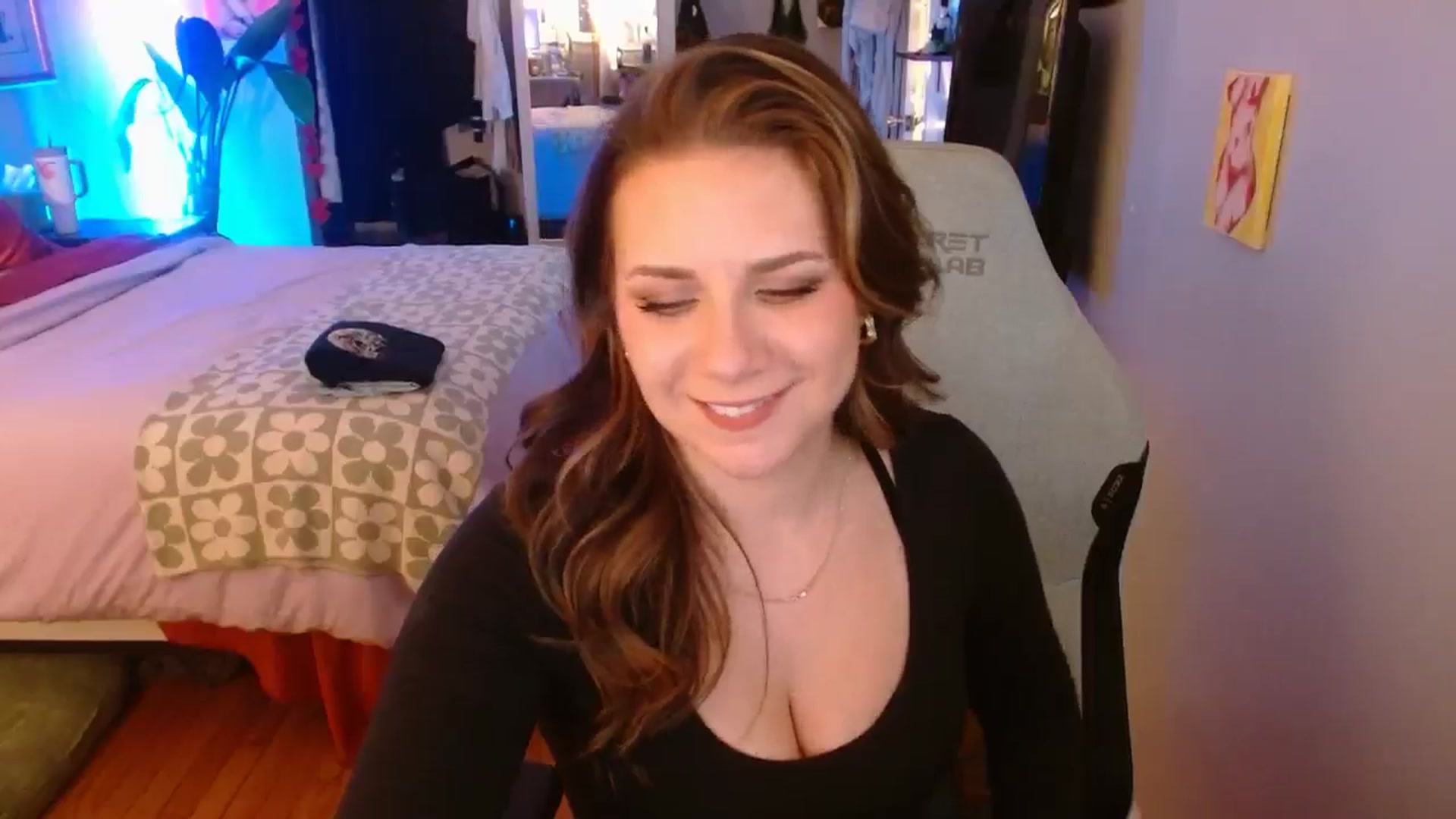Gallery image thumbnail from Sweetestlilly's myfreecams stream on, 10/28/2024, 02:16 image 19 of 20