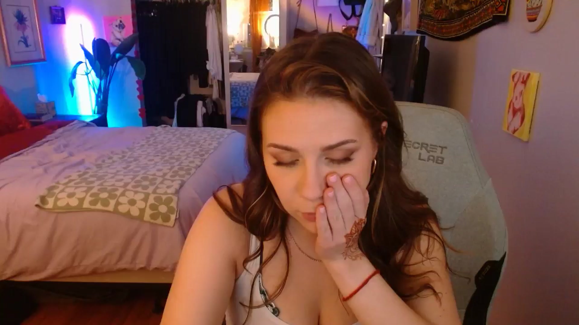 Gallery image thumbnail from Sweetestlilly's myfreecams stream on, 11/06/2024, 03:39 image 4 of 20