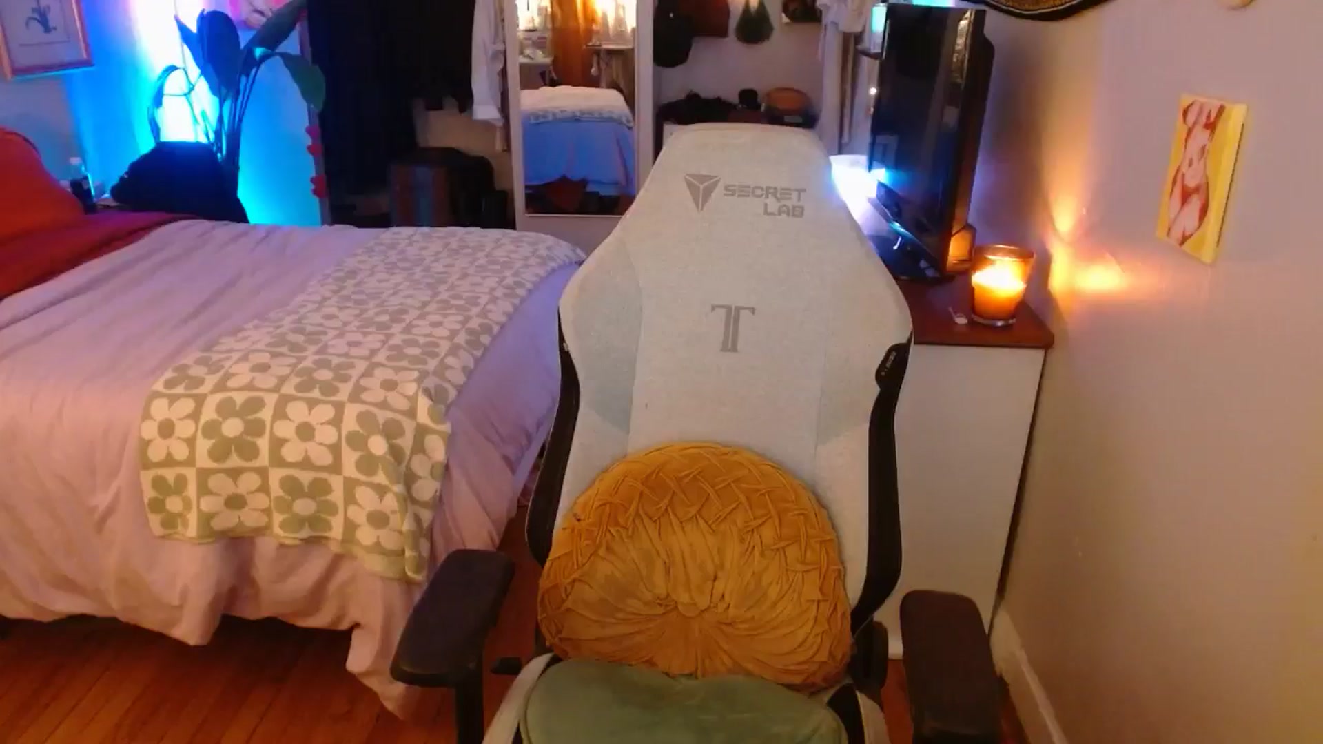 Gallery image thumbnail from Sweetestlilly's myfreecams stream on, 11/14/2024, 03:40 image 13 of 20