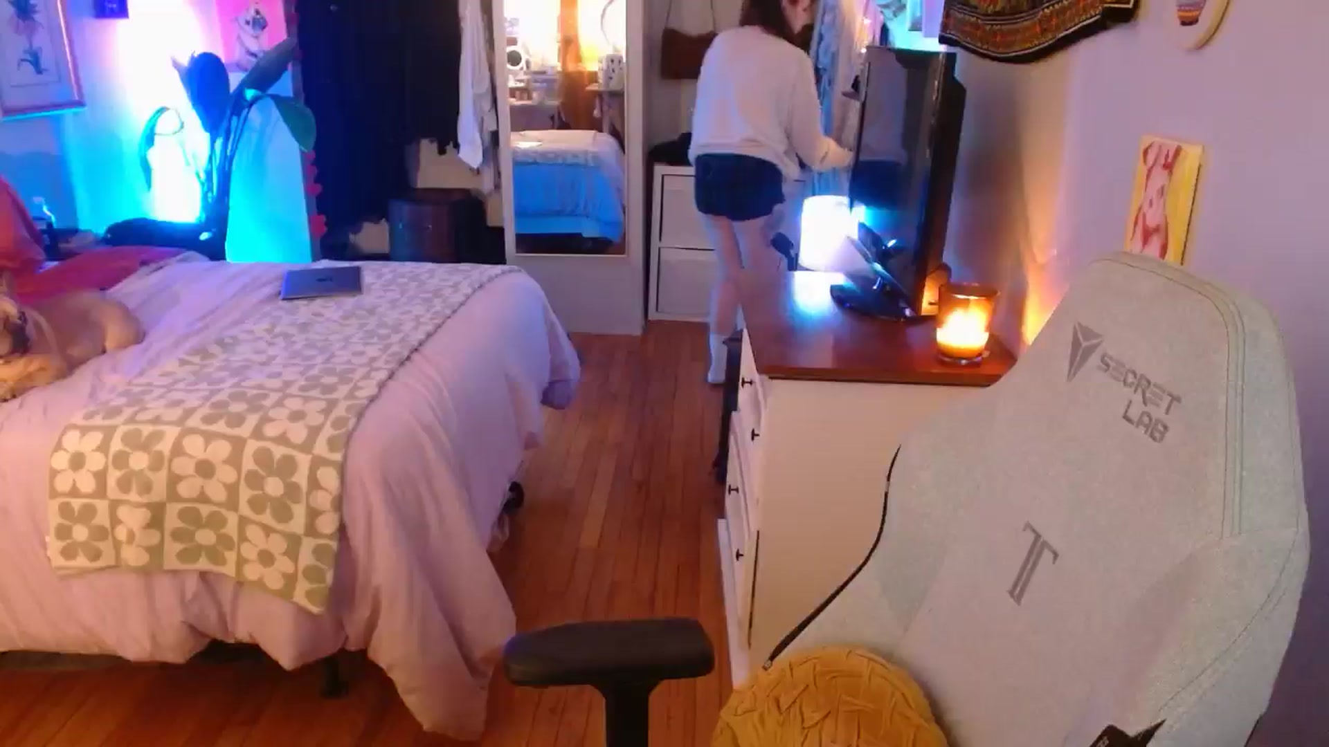 Gallery image thumbnail from Sweetestlilly's myfreecams stream on, 11/17/2024, 05:55 image 9 of 20