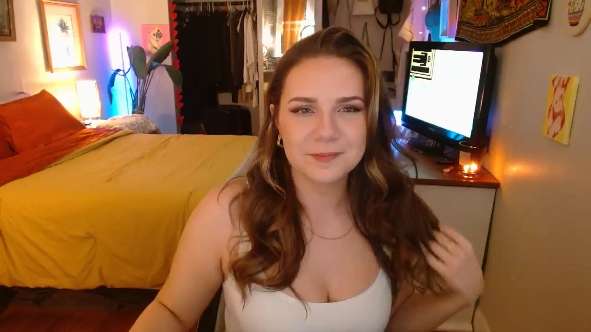 Gallery image thumbnail from Sweetestlilly's myfreecams stream on, 11/26/2024, 03:07 image 15 of 20