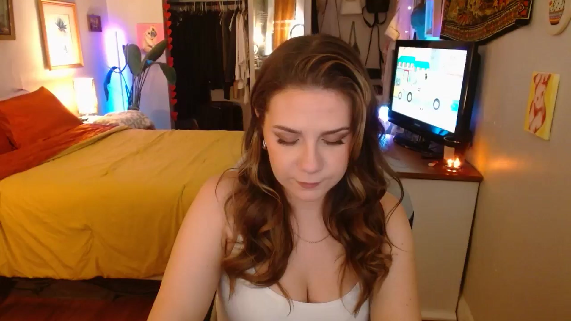Gallery image thumbnail from Sweetestlilly's myfreecams stream on, 11/26/2024, 03:07 image 17 of 20