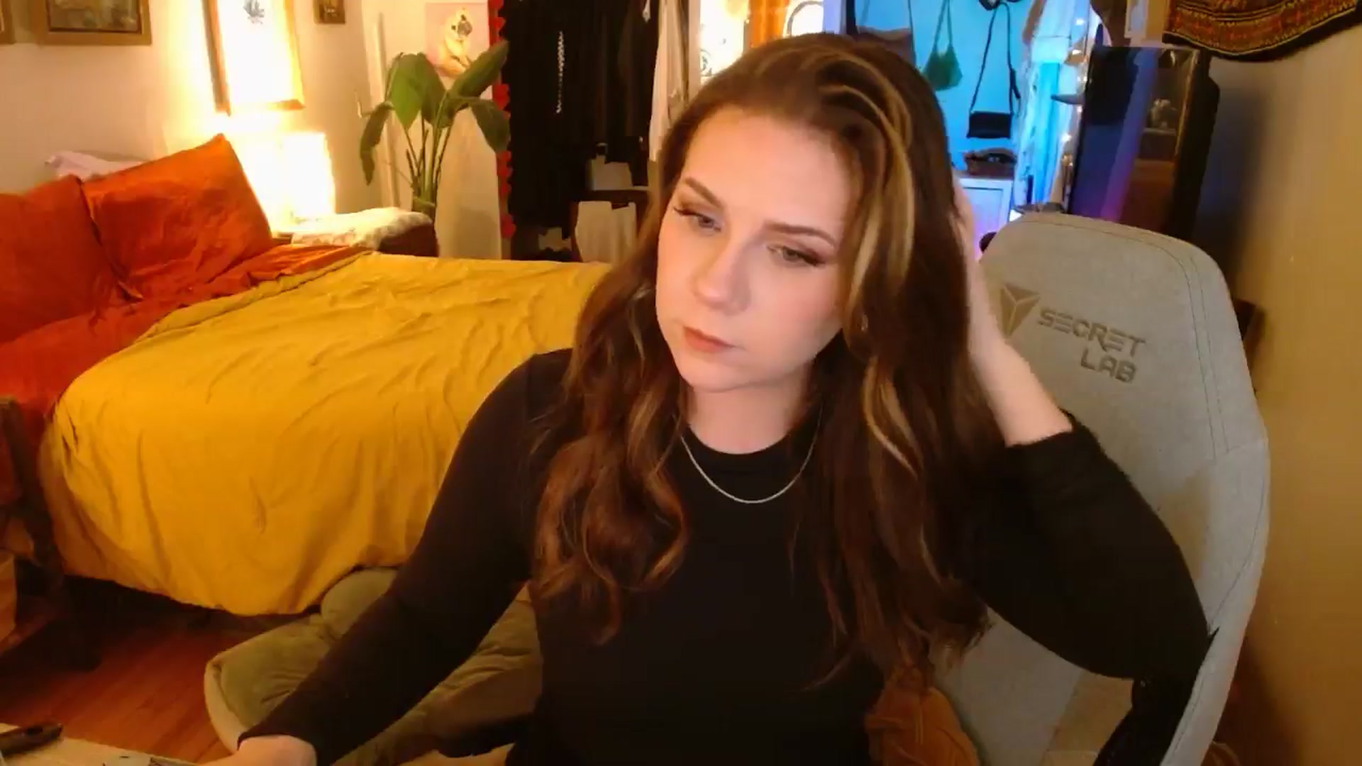 Gallery image thumbnail from Sweetestlilly's myfreecams stream on, 11/28/2024, 02:59 image 19 of 20