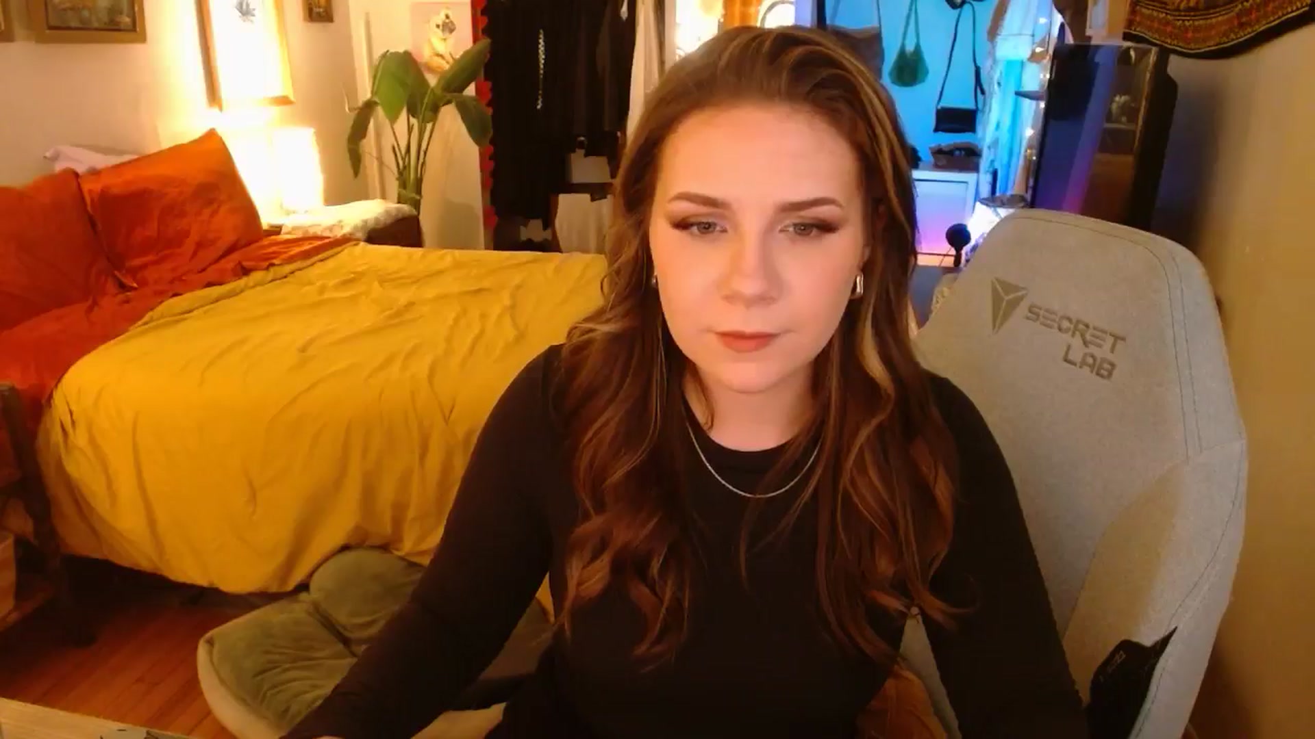 Gallery image thumbnail from Sweetestlilly's myfreecams stream on, 11/28/2024, 02:59 image 17 of 20