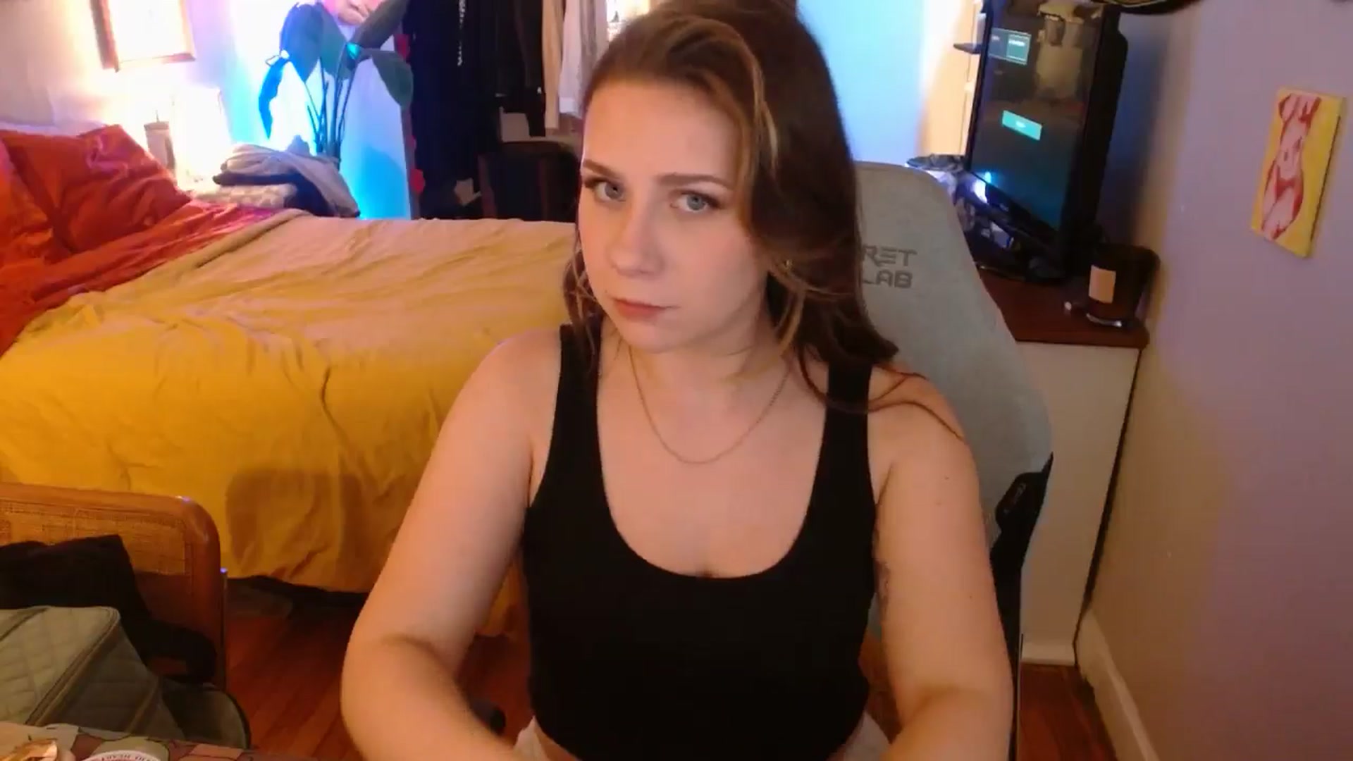 Gallery image thumbnail from Sweetestlilly's myfreecams stream on, 11/30/2024, 03:58 image 8 of 20
