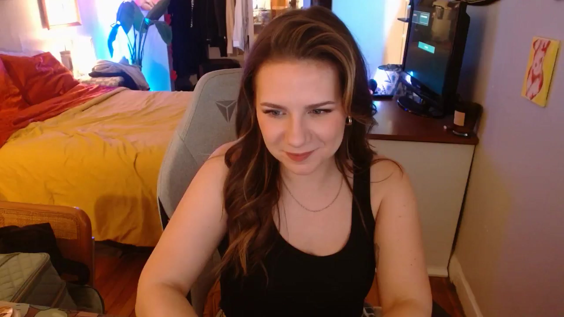 Gallery image thumbnail from Sweetestlilly's myfreecams stream on, 11/30/2024, 03:58 image 17 of 20