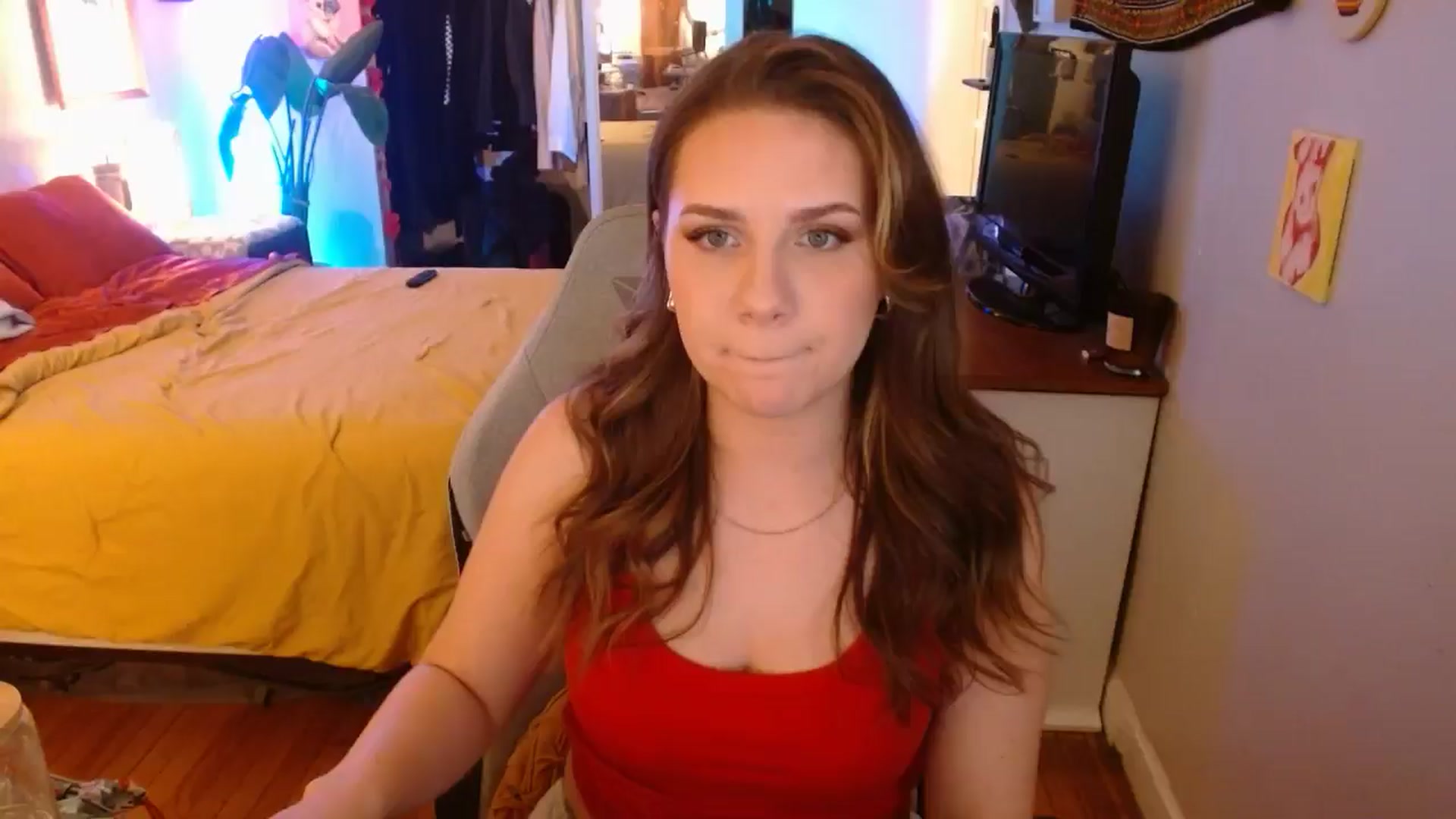 Gallery image thumbnail from Sweetestlilly's myfreecams stream on, 12/01/2024, 04:06 image 1 of 20