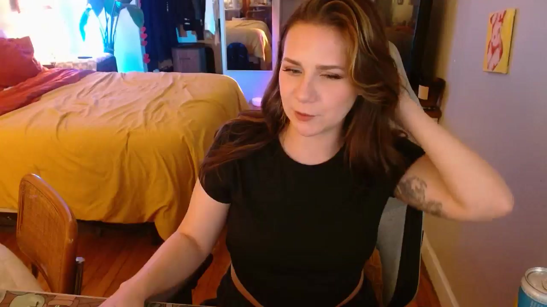 Gallery image thumbnail from Sweetestlilly's myfreecams stream on, 12/04/2024, 04:23 image 9 of 20