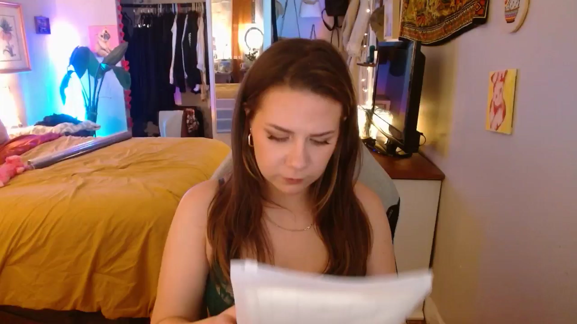 Gallery image thumbnail from Sweetestlilly's myfreecams stream on, 12/21/2024, 04:55 image 3 of 20
