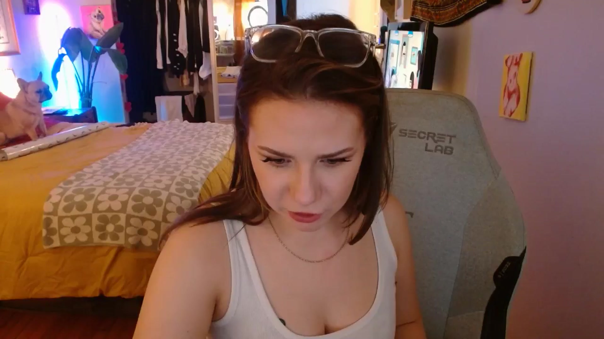 Gallery image thumbnail from Sweetestlilly's myfreecams stream on, 12/24/2024, 04:47 image 2 of 20