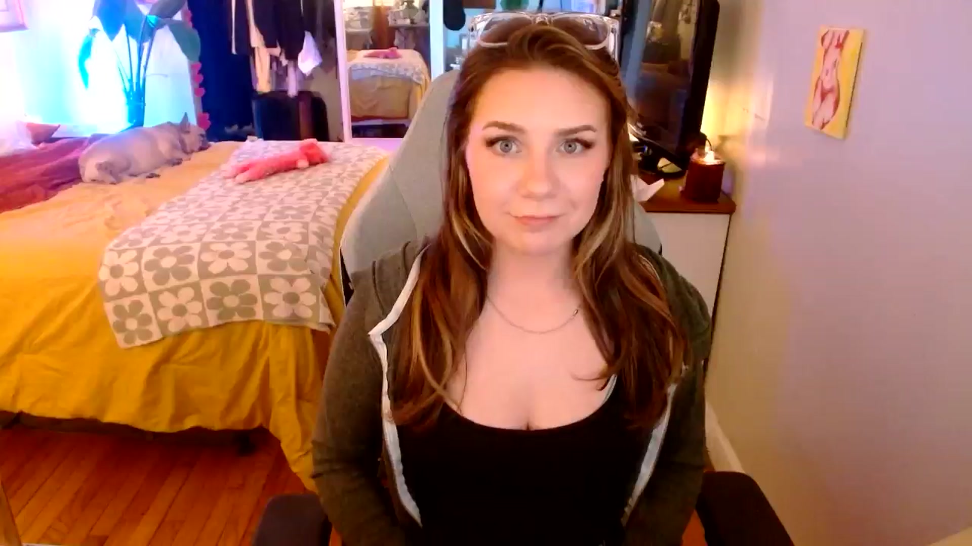 Gallery image thumbnail from Sweetestlilly's myfreecams stream on, 12/28/2024, 03:32 image 15 of 20