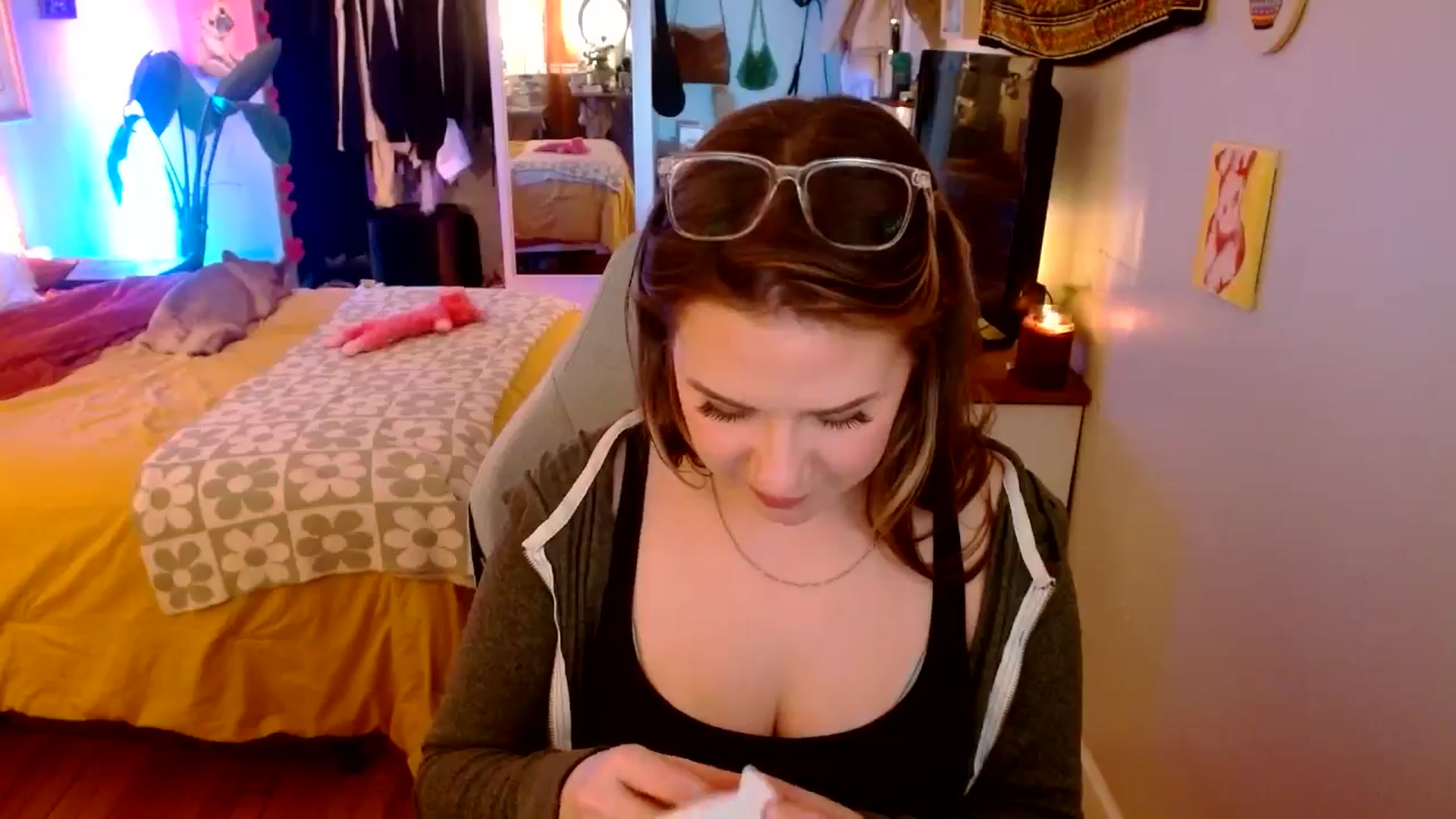 Gallery image thumbnail from Sweetestlilly's myfreecams stream on, 12/28/2024, 03:32 image 10 of 20