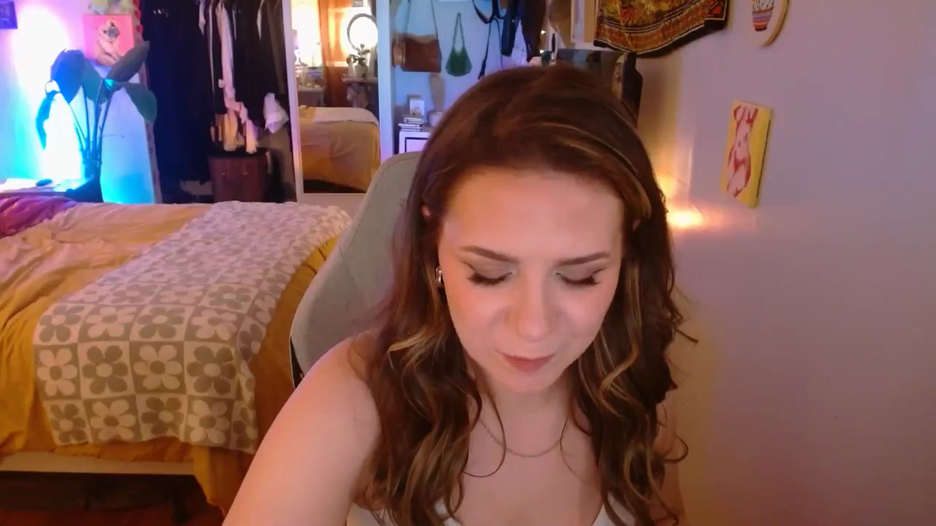 Gallery image thumbnail from Sweetestlilly's myfreecams stream on, 01/03/2025, 05:15 image 8 of 20