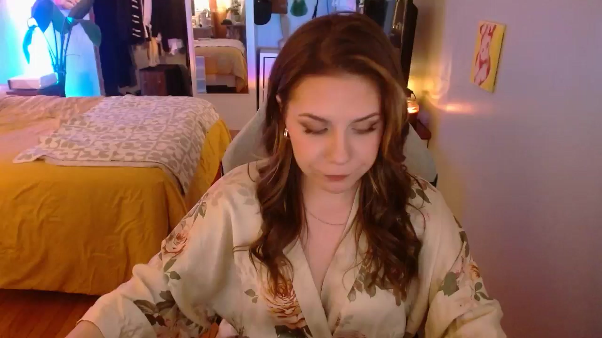 Gallery image thumbnail from Sweetestlilly's myfreecams stream on, 01/05/2025, 03:34 image 17 of 20