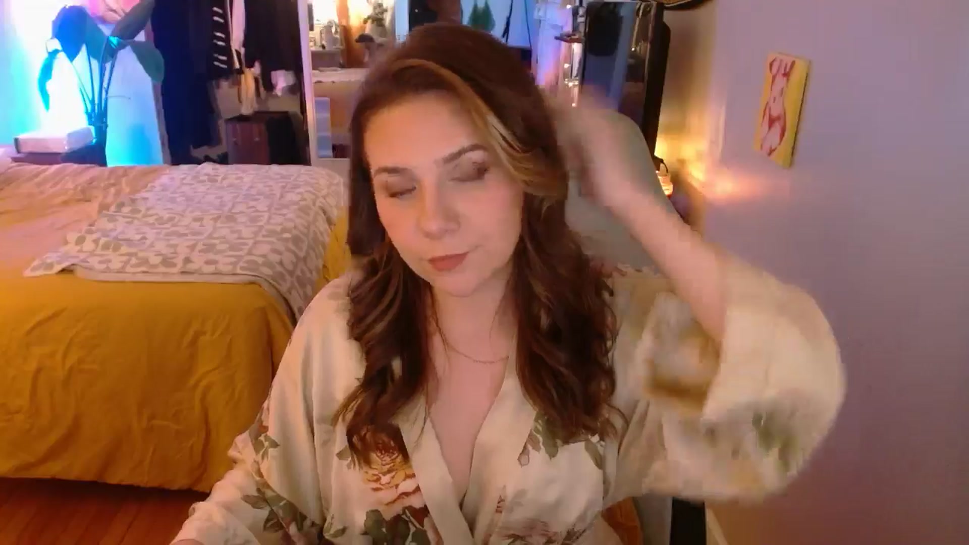 Gallery image thumbnail from Sweetestlilly's myfreecams stream on, 01/05/2025, 03:34 image 12 of 20