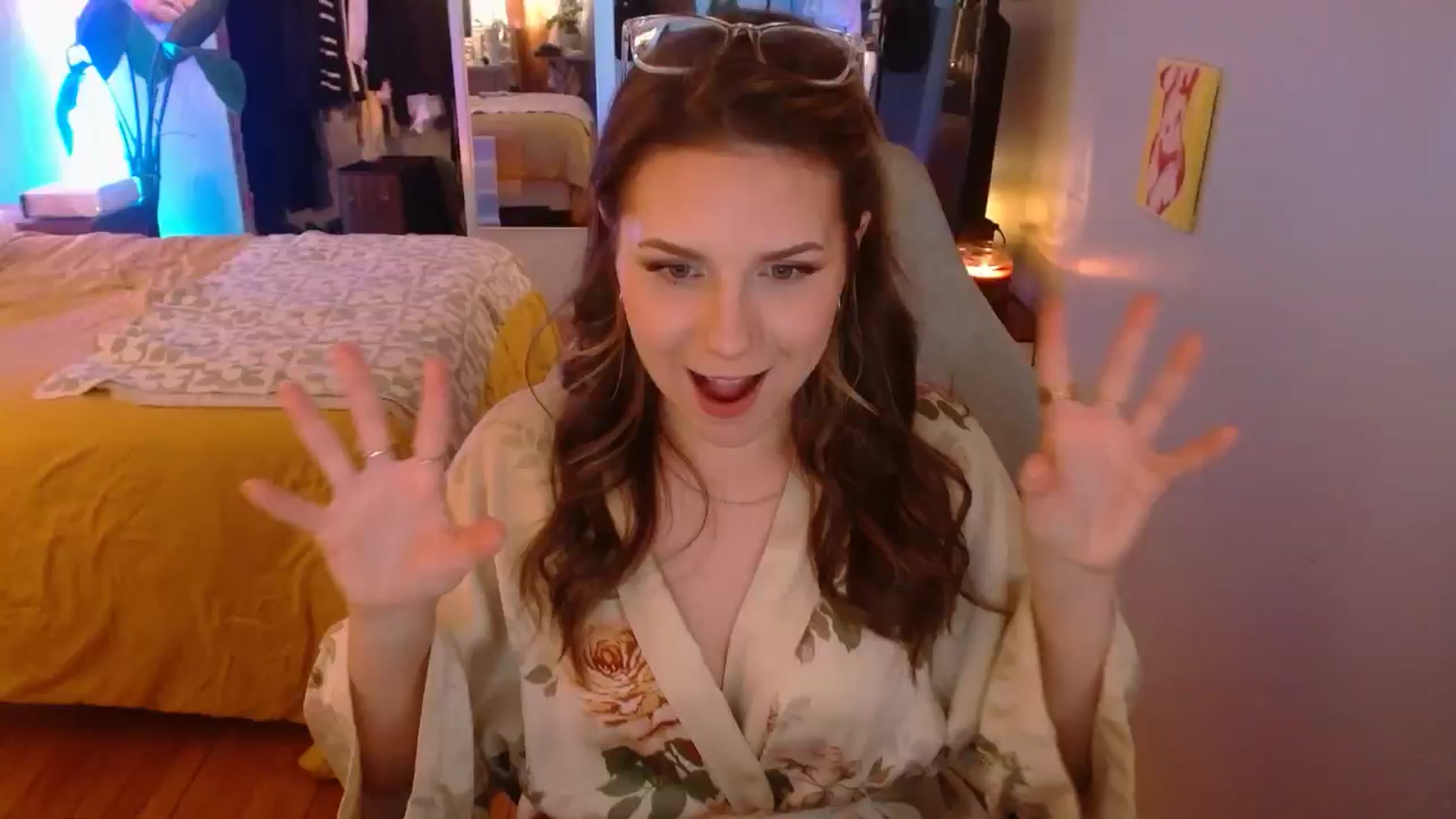 Gallery image thumbnail from Sweetestlilly's myfreecams stream on, 01/05/2025, 04:36 image 3 of 20