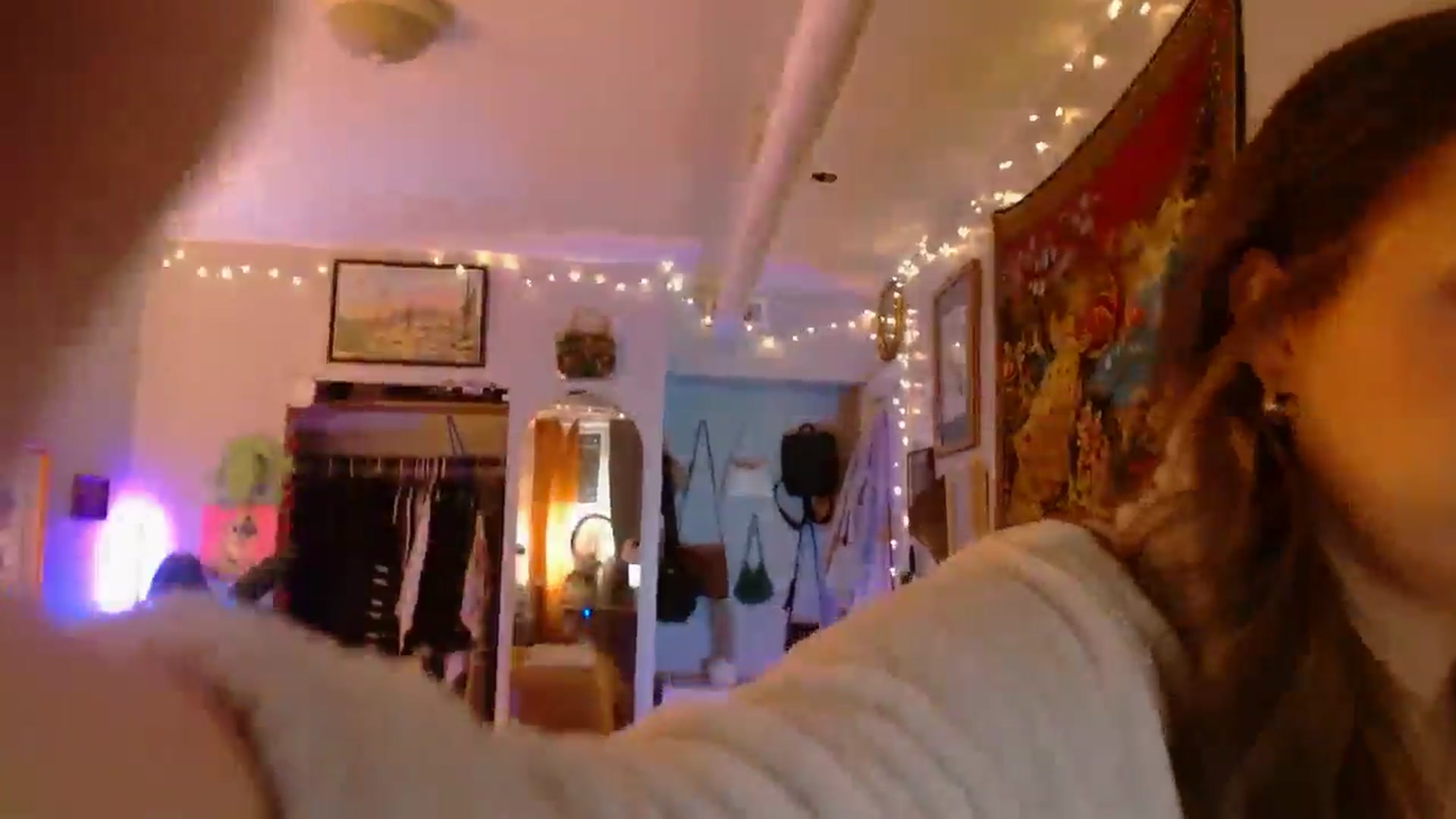 Gallery image thumbnail from Sweetestlilly's myfreecams stream on, 01/06/2025, 03:38 image 6 of 20