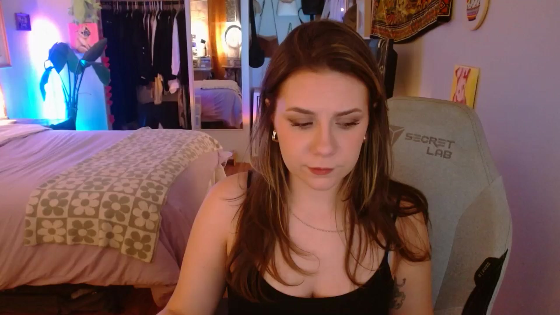 Gallery image thumbnail from Sweetestlilly's myfreecams stream on, 01/08/2025, 05:21 image 1 of 20