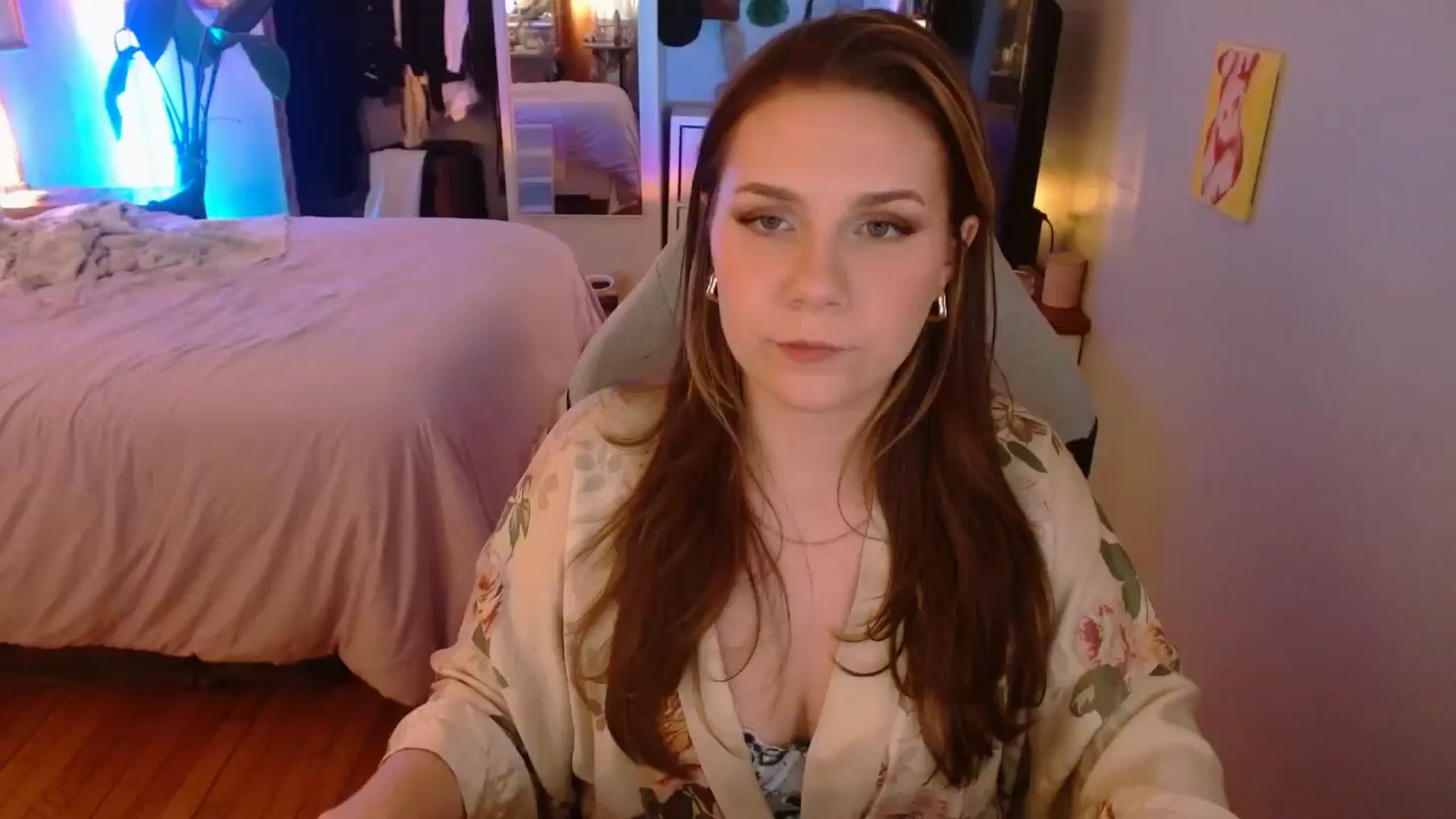 Gallery image thumbnail from Sweetestlilly's myfreecams stream on, 01/09/2025, 03:47 image 12 of 20