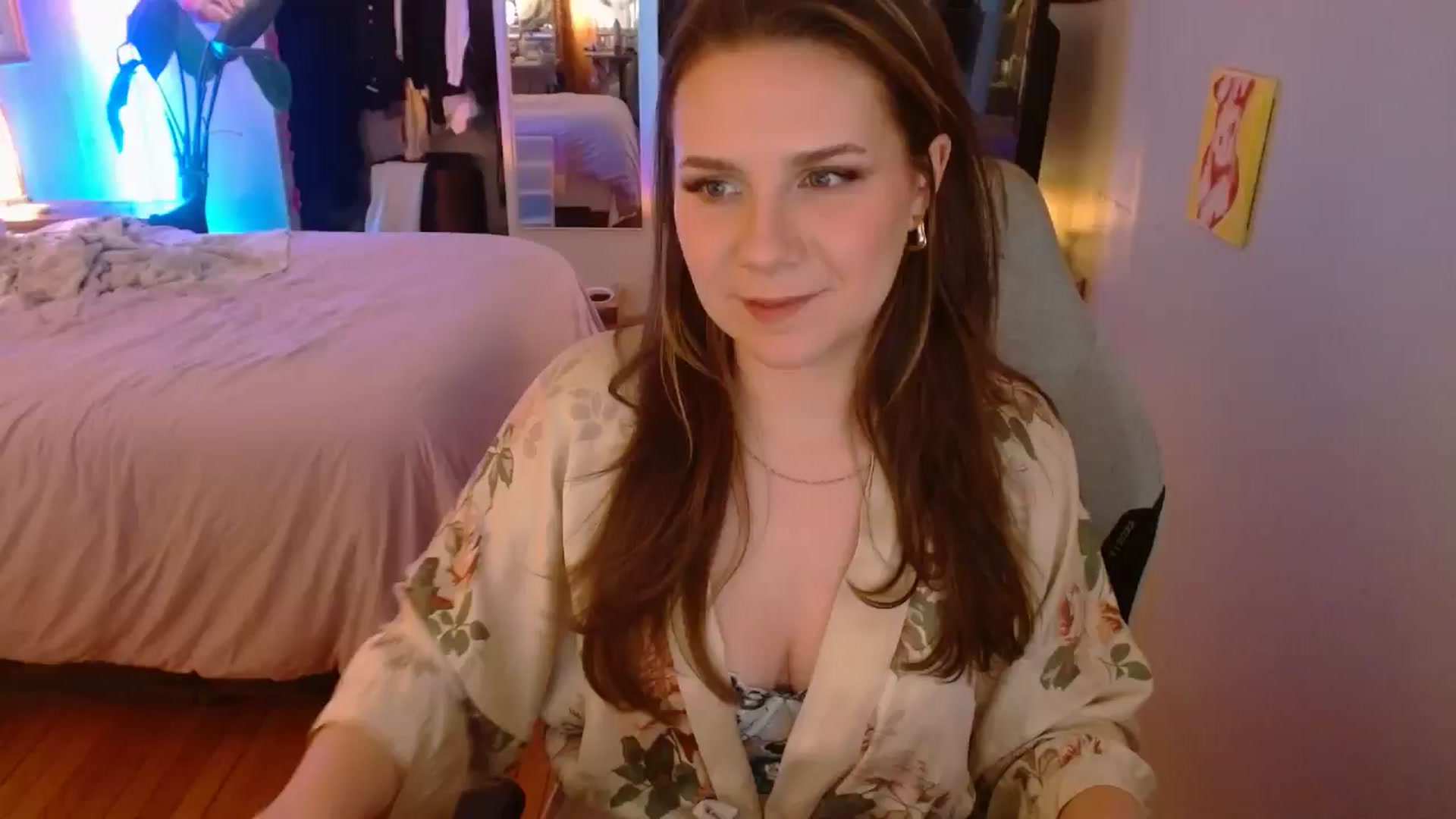 Gallery image thumbnail from Sweetestlilly's myfreecams stream on, 01/09/2025, 03:47 image 1 of 20