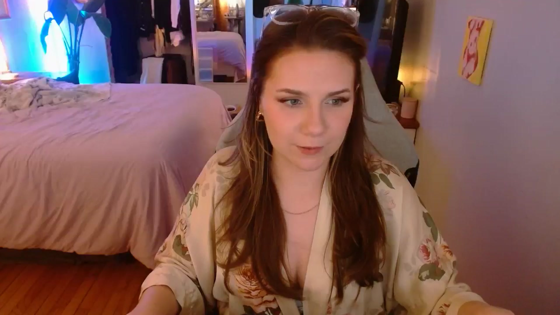 Gallery image thumbnail from Sweetestlilly's myfreecams stream on, 01/09/2025, 03:47 image 16 of 20