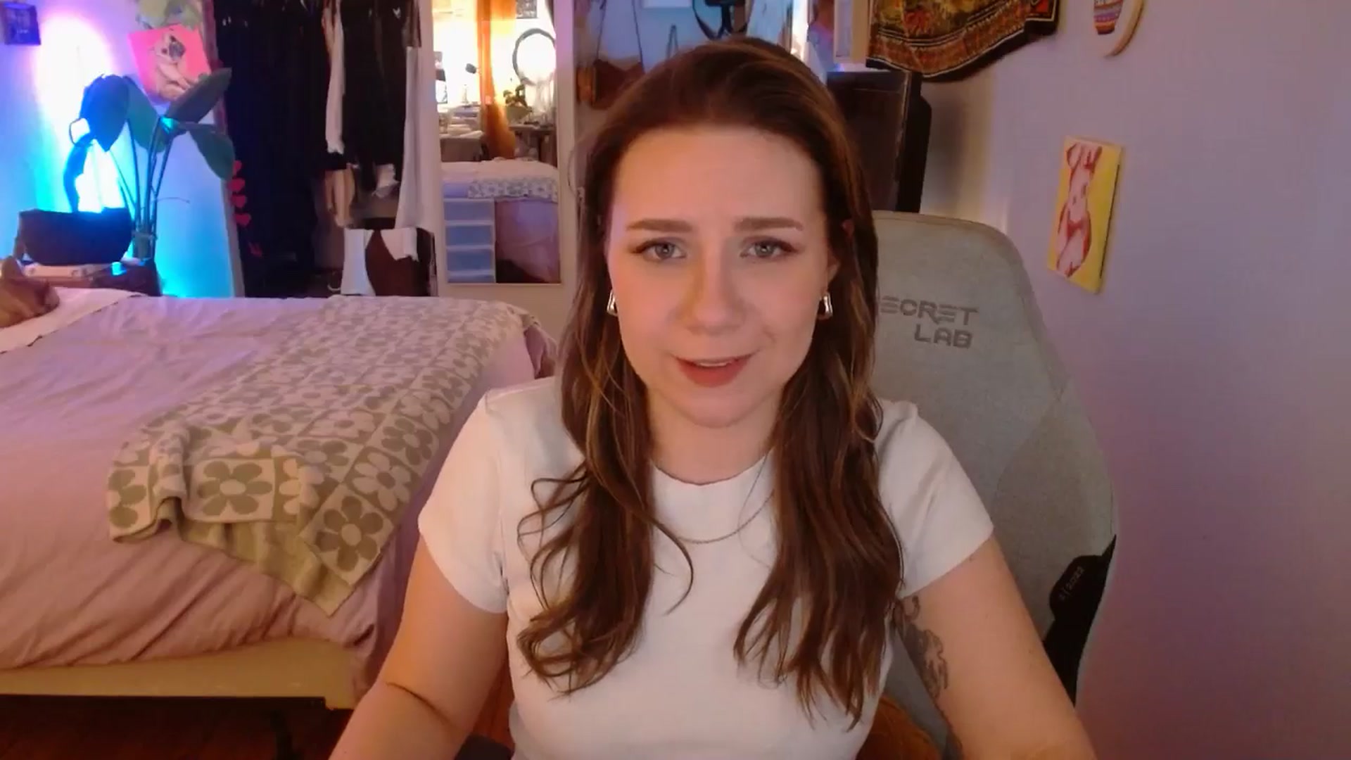 Gallery image thumbnail from Sweetestlilly's myfreecams stream on, 01/17/2025, 04:19 image 5 of 20