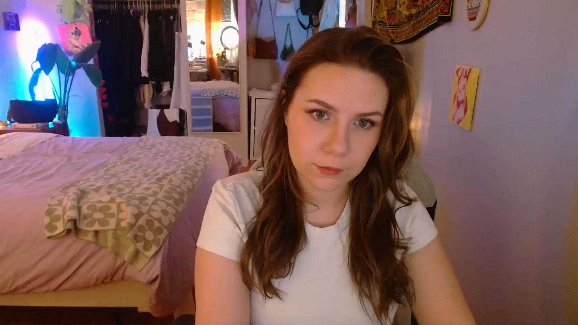 Gallery image thumbnail from Sweetestlilly's myfreecams stream on, 01/17/2025, 04:19 image 1 of 20