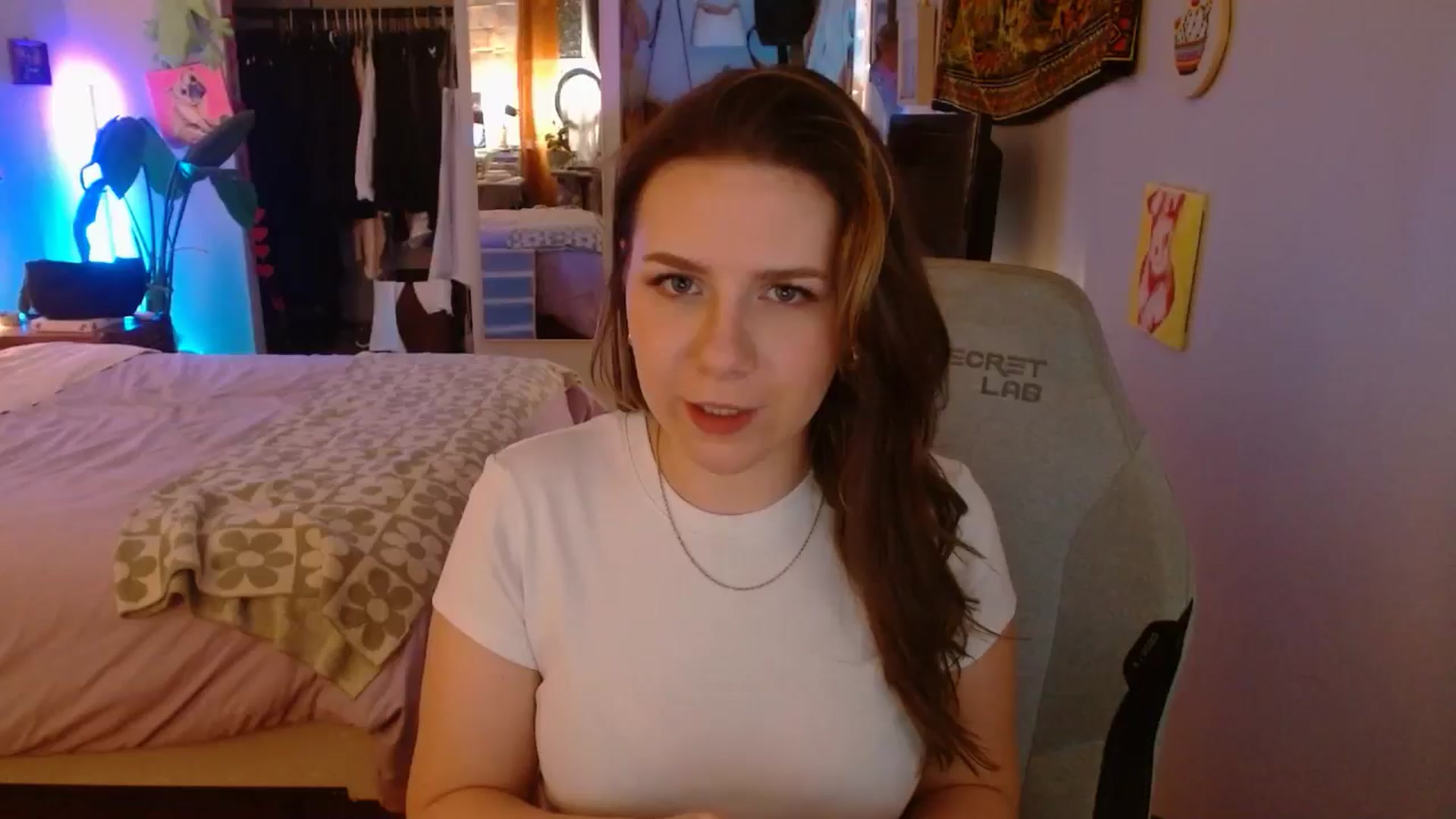 Gallery image thumbnail from Sweetestlilly's myfreecams stream on, 01/17/2025, 04:19 image 2 of 20