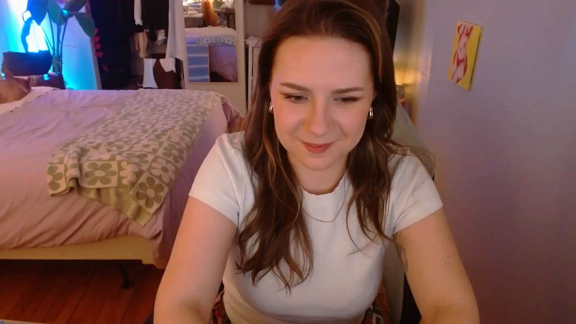 Gallery image thumbnail from Sweetestlilly's myfreecams stream on, 01/17/2025, 04:19 image 11 of 20