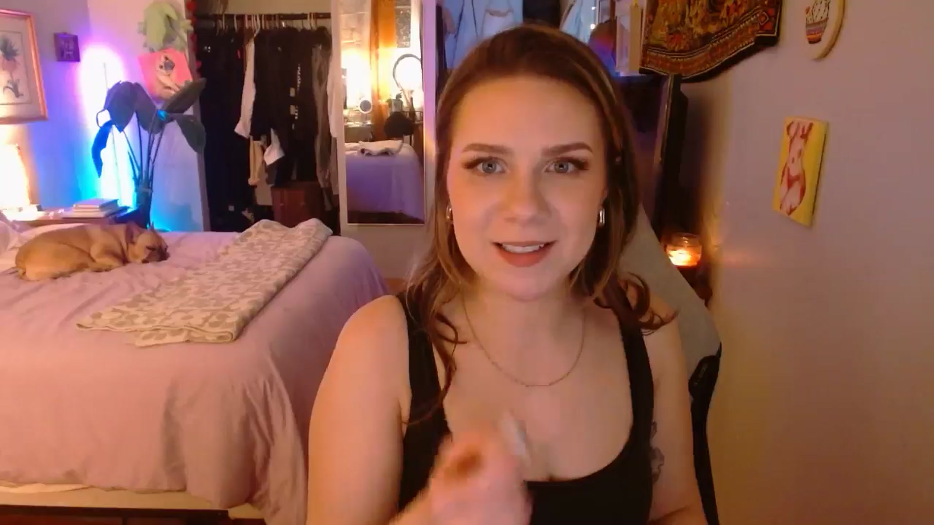 Gallery image thumbnail from Sweetestlilly's myfreecams stream on, 01/26/2025, 03:13 image 15 of 20