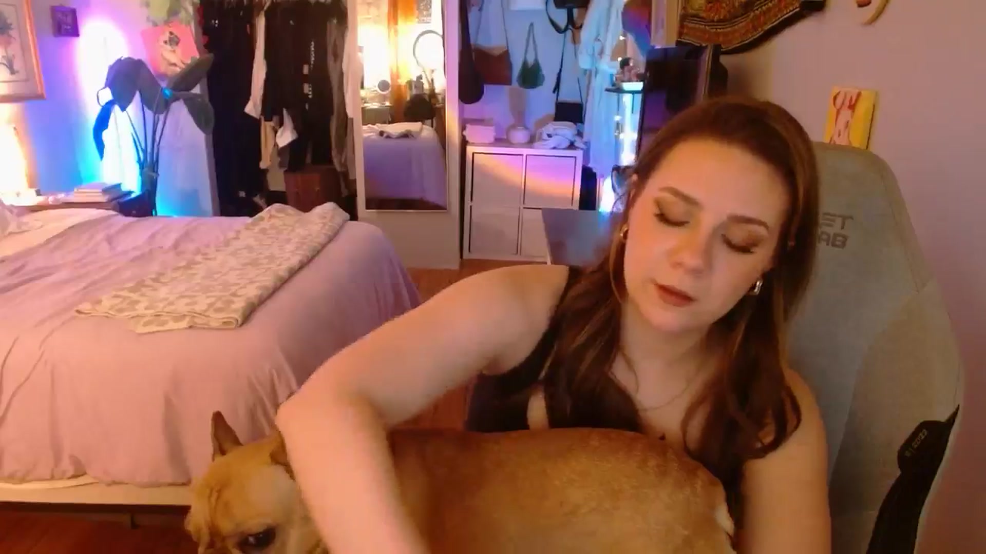 Gallery image thumbnail from Sweetestlilly's myfreecams stream on, 01/26/2025, 05:26 image 6 of 20