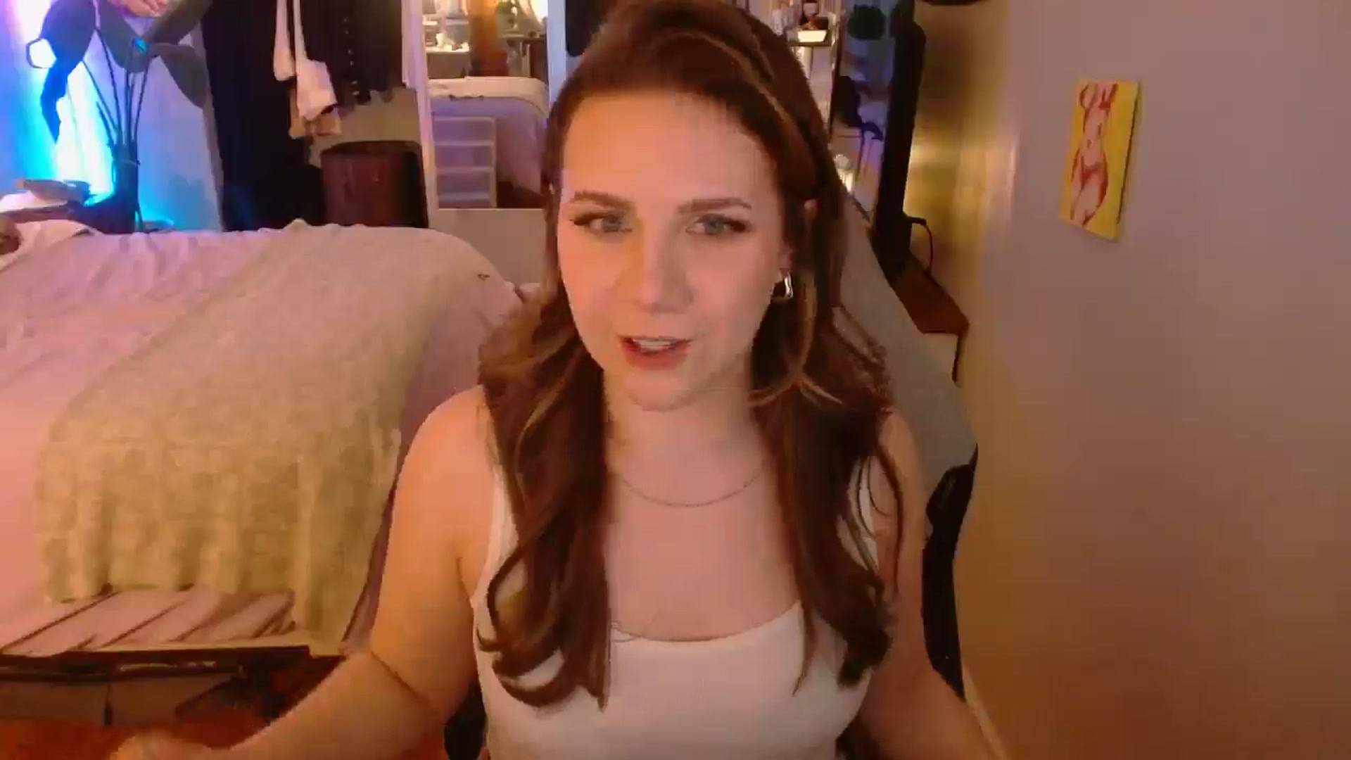 Gallery image thumbnail from Sweetestlilly's myfreecams stream on, 02/10/2025, 03:45 image 18 of 20