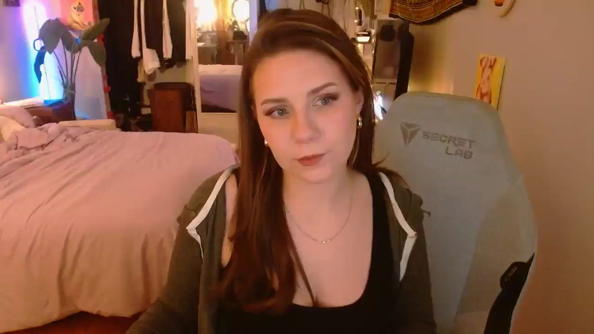 Gallery image thumbnail from Sweetestlilly's myfreecams stream on, 02/19/2025, 03:31 image 12 of 20