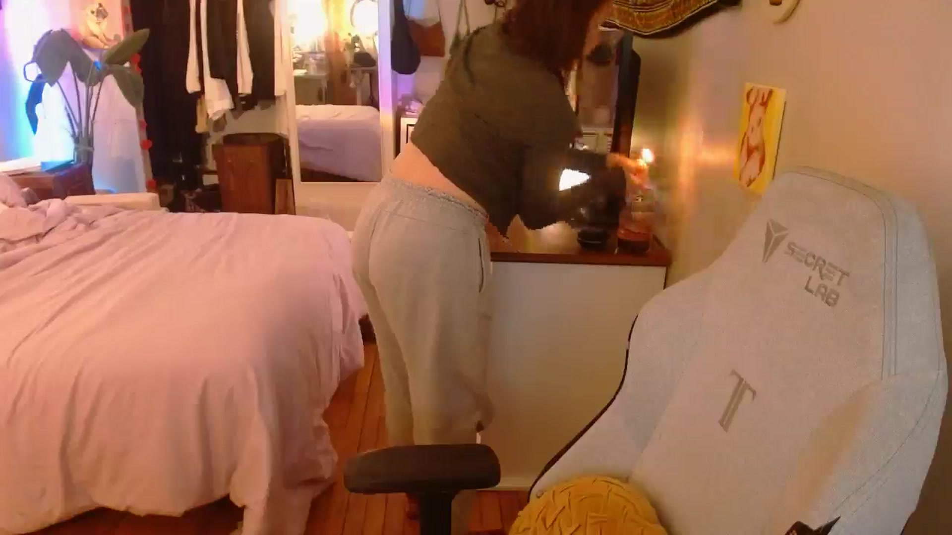 Gallery image thumbnail from Sweetestlilly's myfreecams stream on, 02/19/2025, 03:31 image 2 of 20
