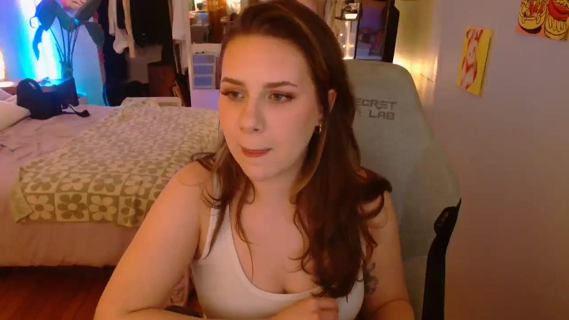 Gallery image thumbnail from Sweetestlilly's myfreecams stream on, 03/10/2025, 04:56 image 7 of 20