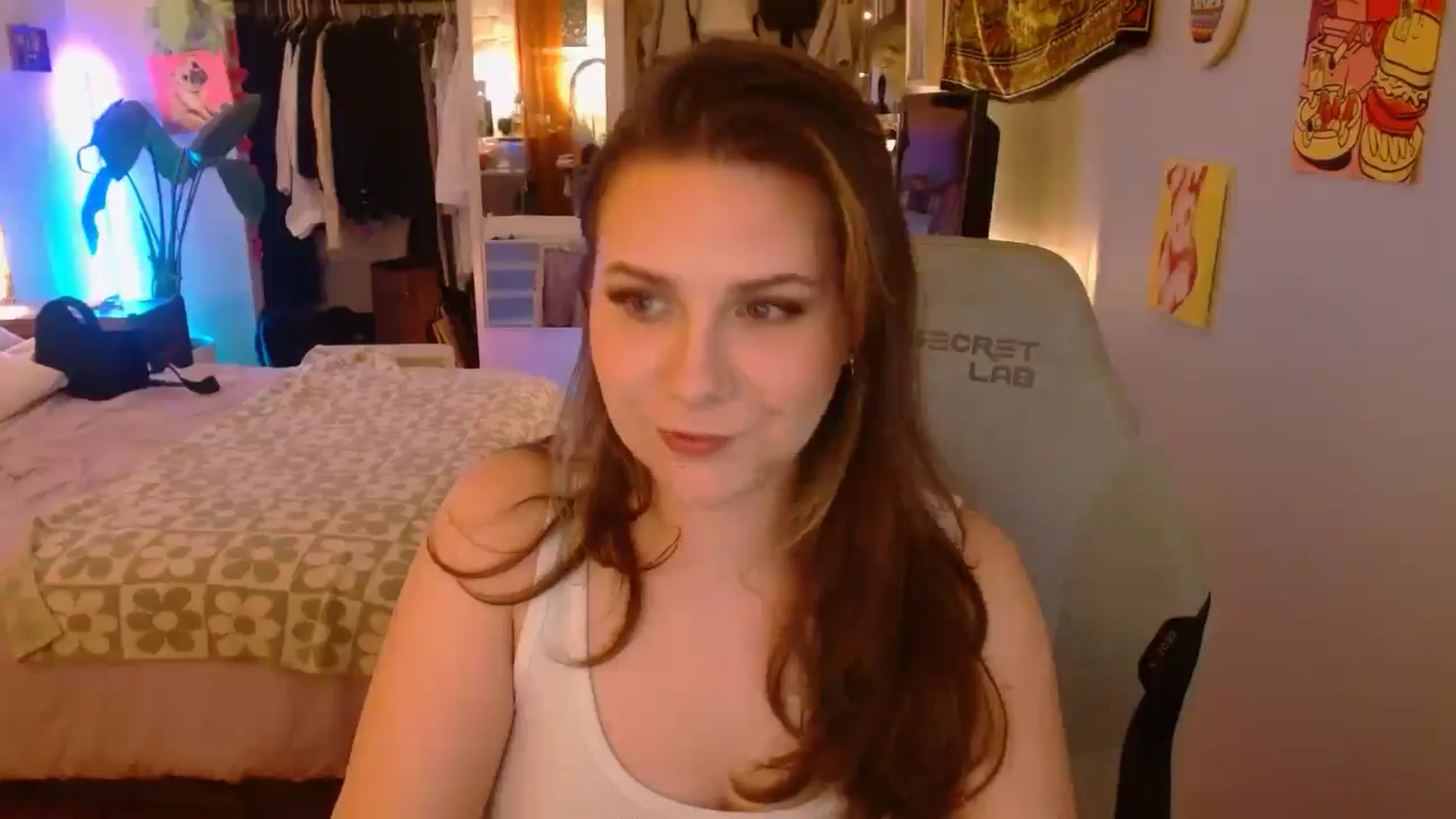 Gallery image thumbnail from Sweetestlilly's myfreecams stream on, 03/10/2025, 04:56 image 2 of 20