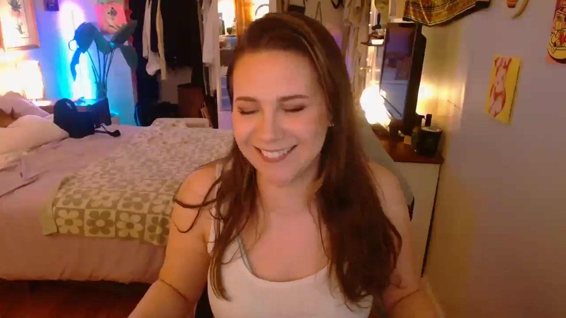 Gallery image thumbnail from Sweetestlilly's myfreecams stream on, 03/10/2025, 04:56 image 13 of 20