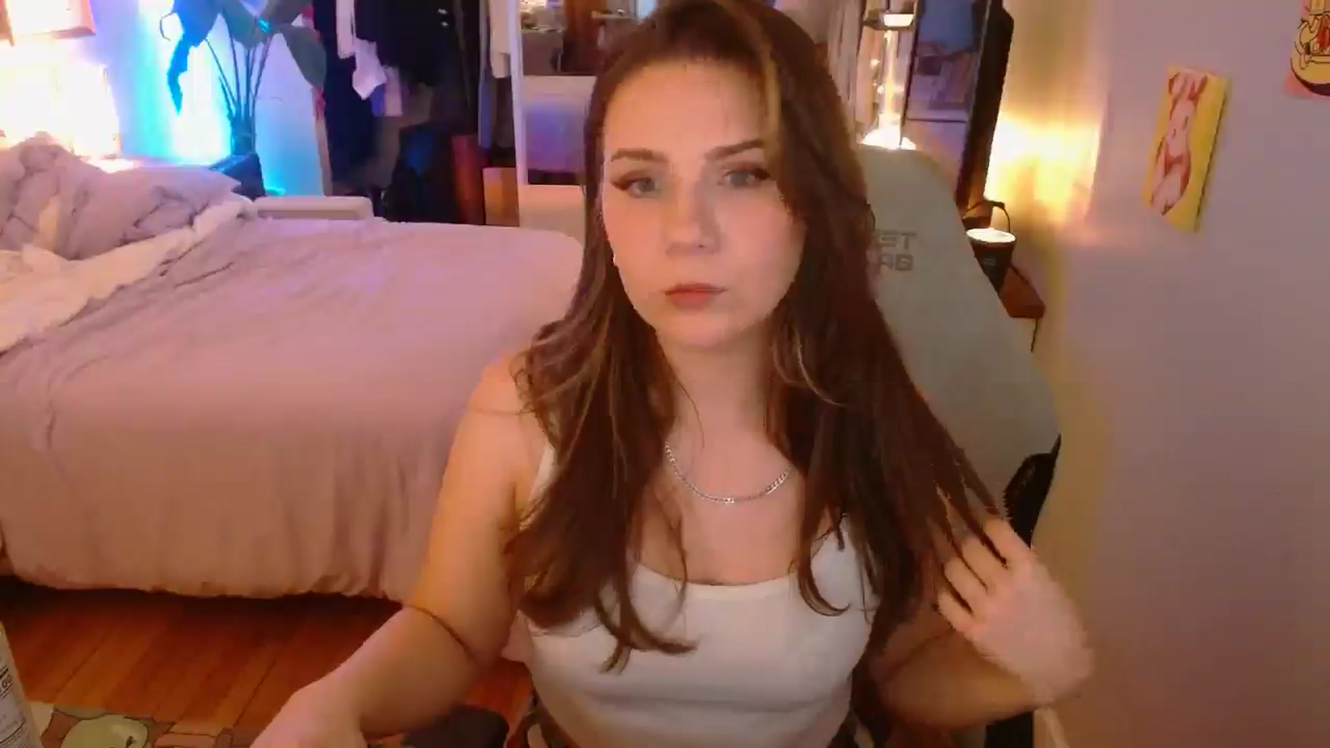 Gallery image thumbnail from Sweetestlilly's myfreecams stream on, 03/13/2025, 03:46 image 15 of 20