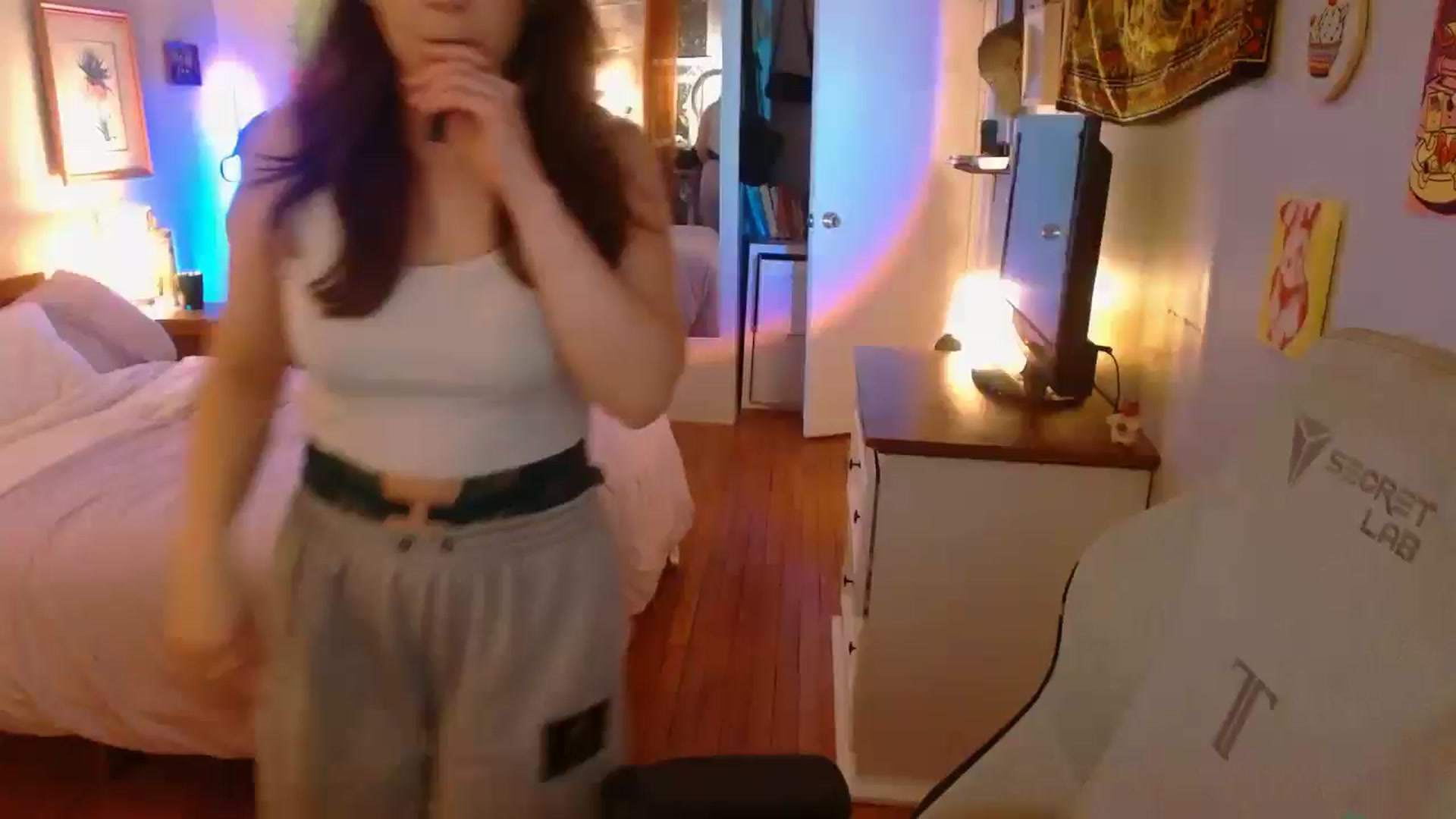 Gallery image thumbnail from Sweetestlilly's myfreecams stream on, 03/16/2025, 04:55 image 2 of 20