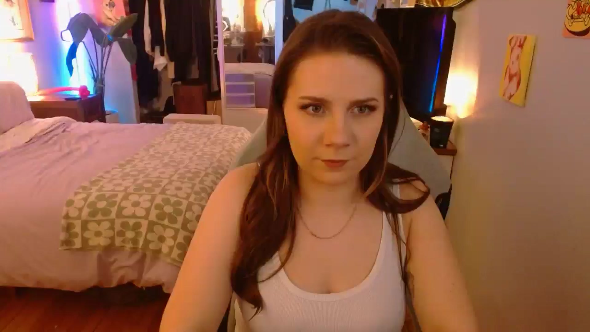 Gallery image thumbnail from Sweetestlilly's myfreecams stream on, 03/20/2025, 03:31 image 12 of 20