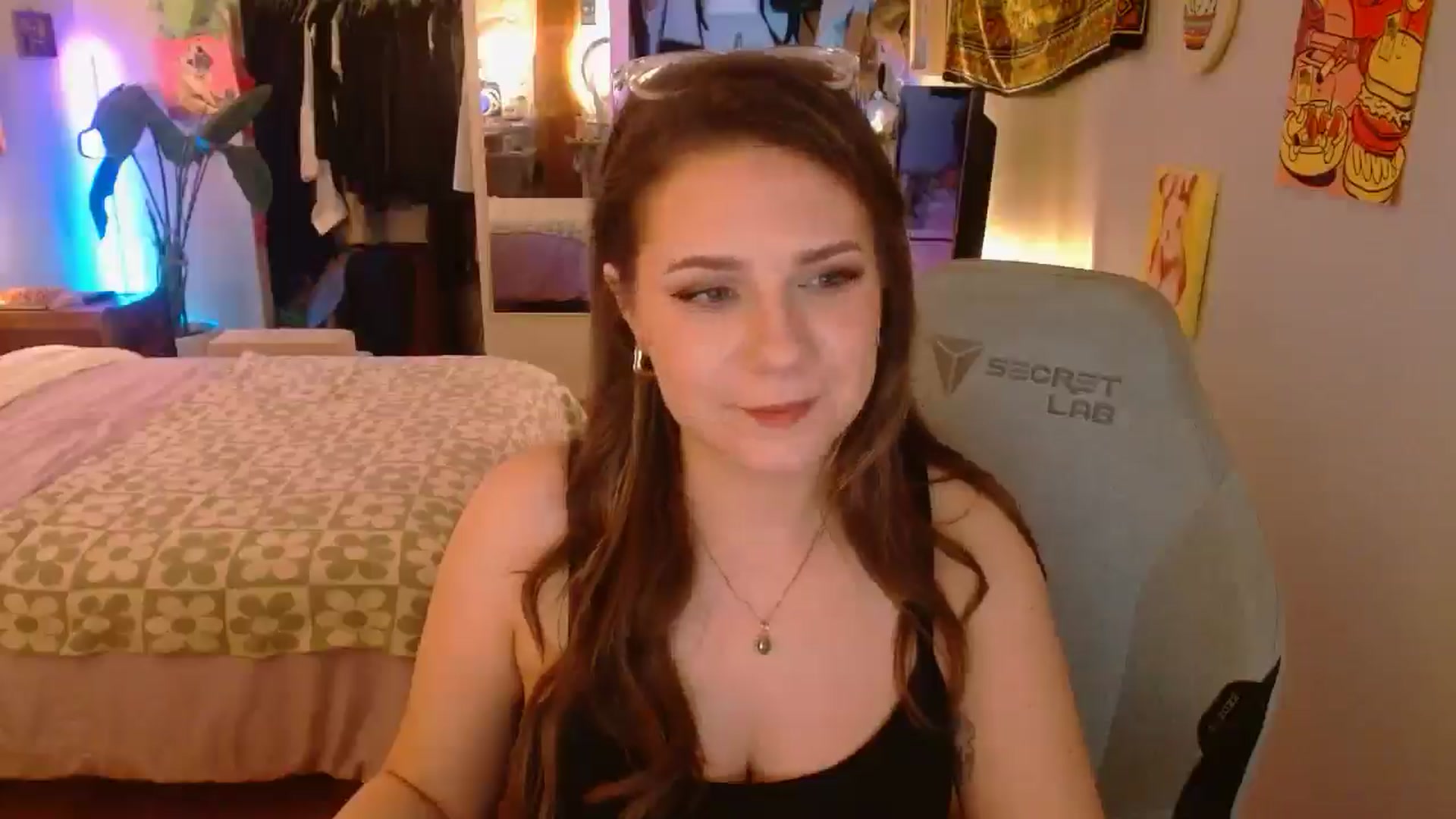 Gallery image thumbnail from Sweetestlilly's myfreecams stream on, 04/02/2025, 02:43 image 19 of 20