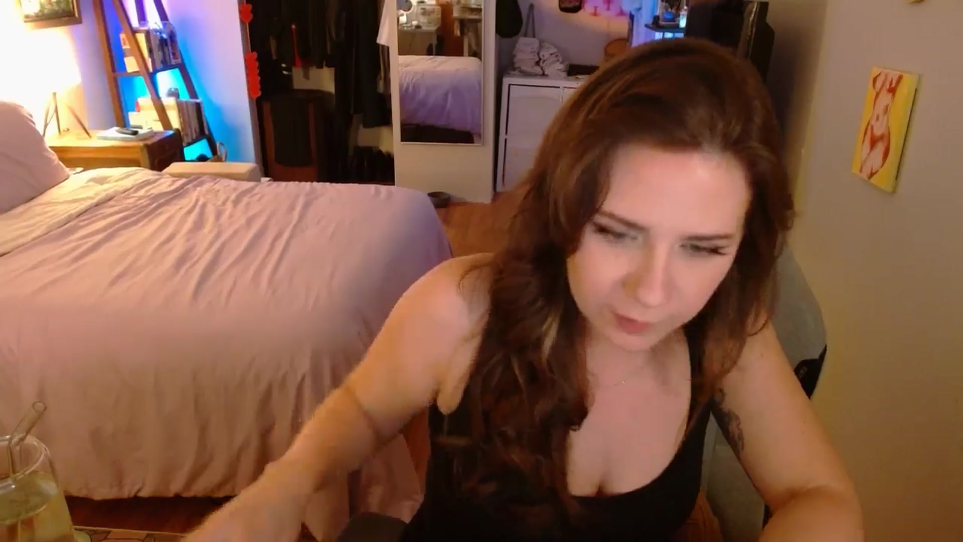 Gallery image thumbnail from Sweetestlilly's myfreecams stream on, 08/24/2025, 02:28 image 8 of 20