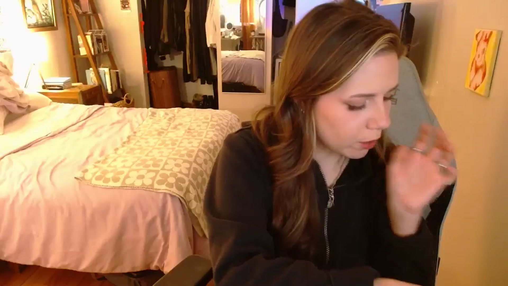 Gallery image thumbnail from Sweetestlilly's myfreecams stream on, 11/18/2025, 24:51 image 3 of 20