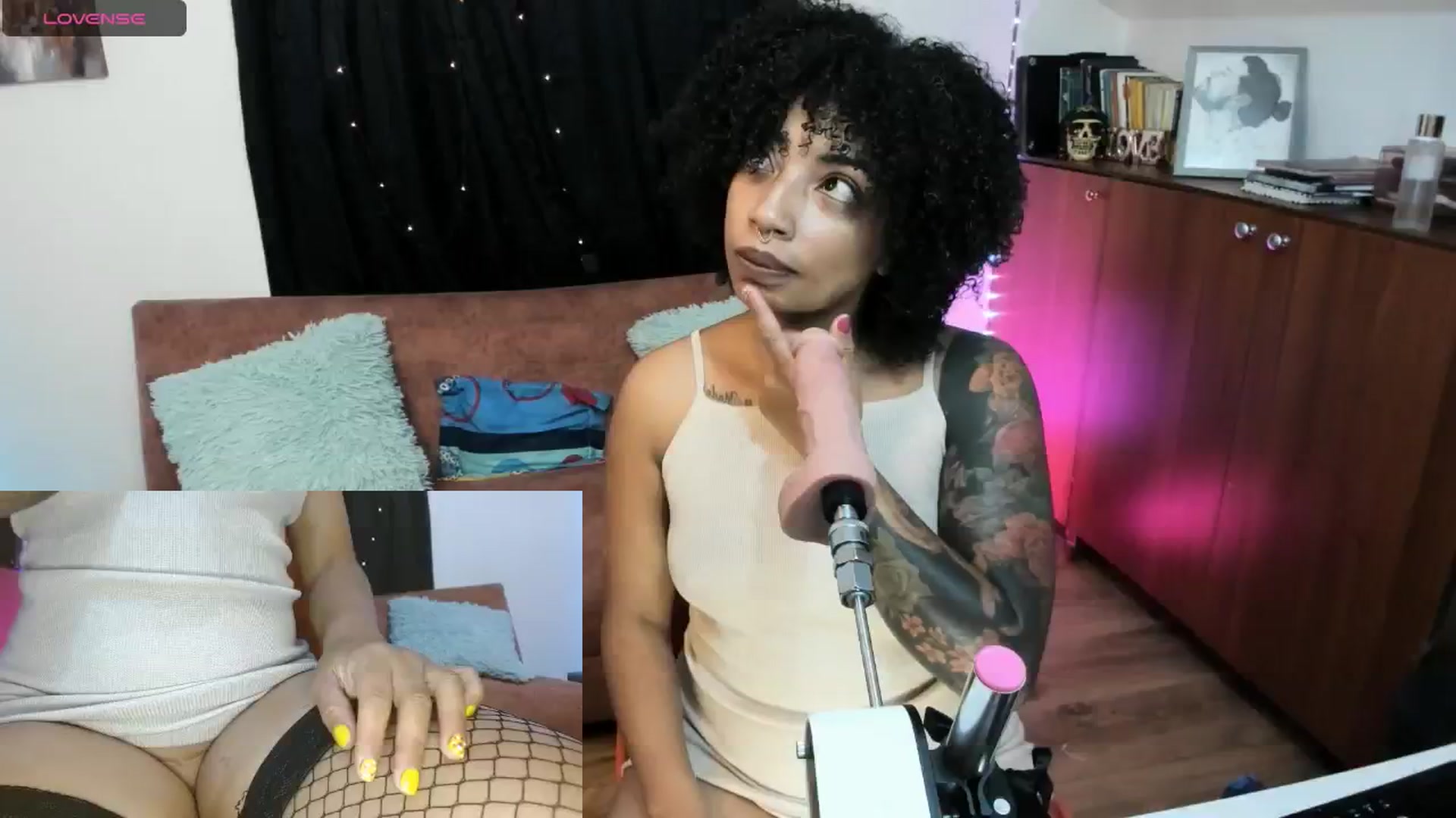 Gallery image thumbnail from Sweetevening's myfreecams stream on, 05/29/2024, 12:26 image 5 of 20