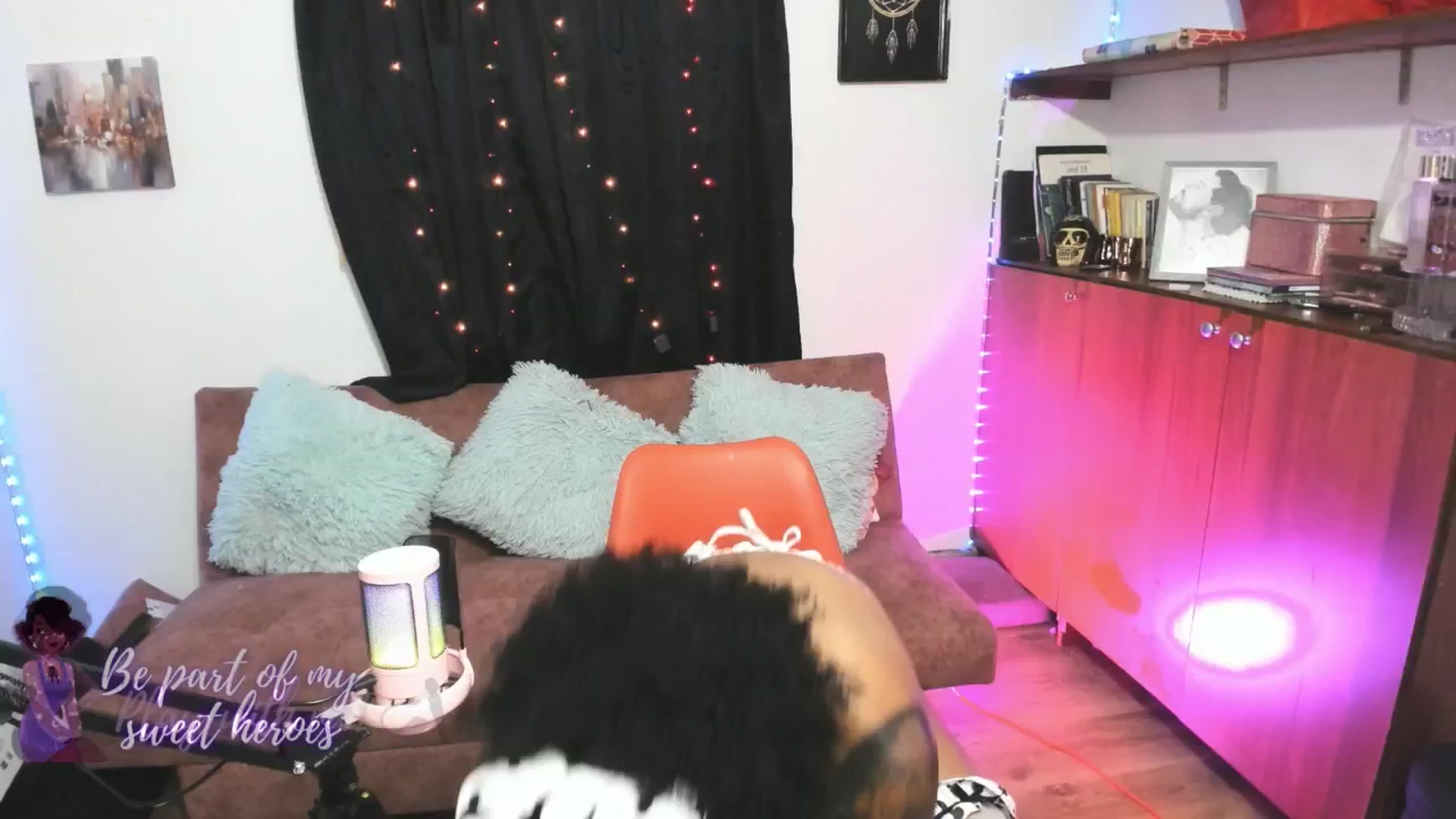 Gallery image thumbnail from Sweetevening's myfreecams stream on, 06/11/2024, 15:58 image 9 of 20