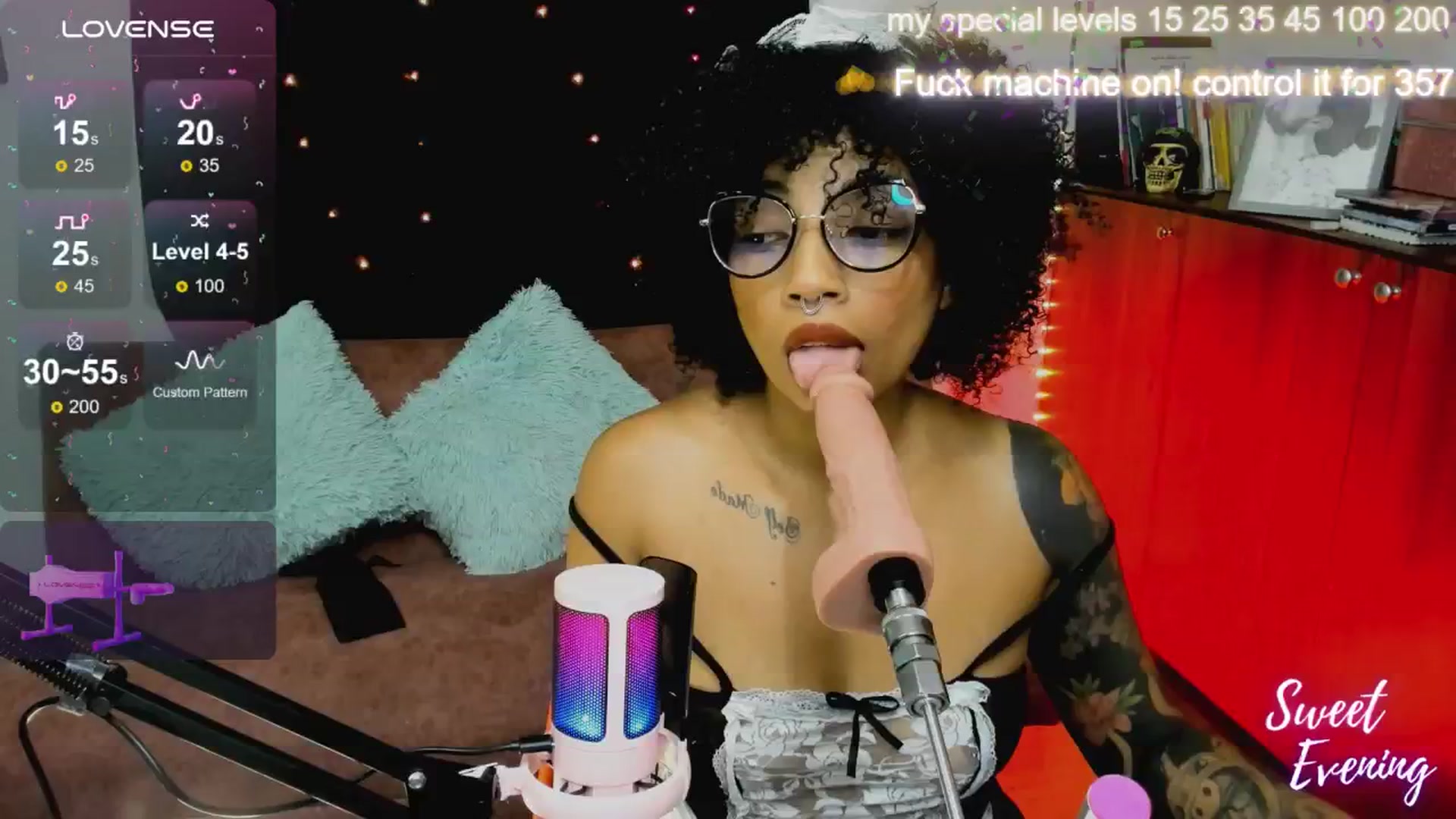 Gallery image thumbnail from Sweetevening's myfreecams stream on, 06/19/2024, 14:57 image 10 of 20