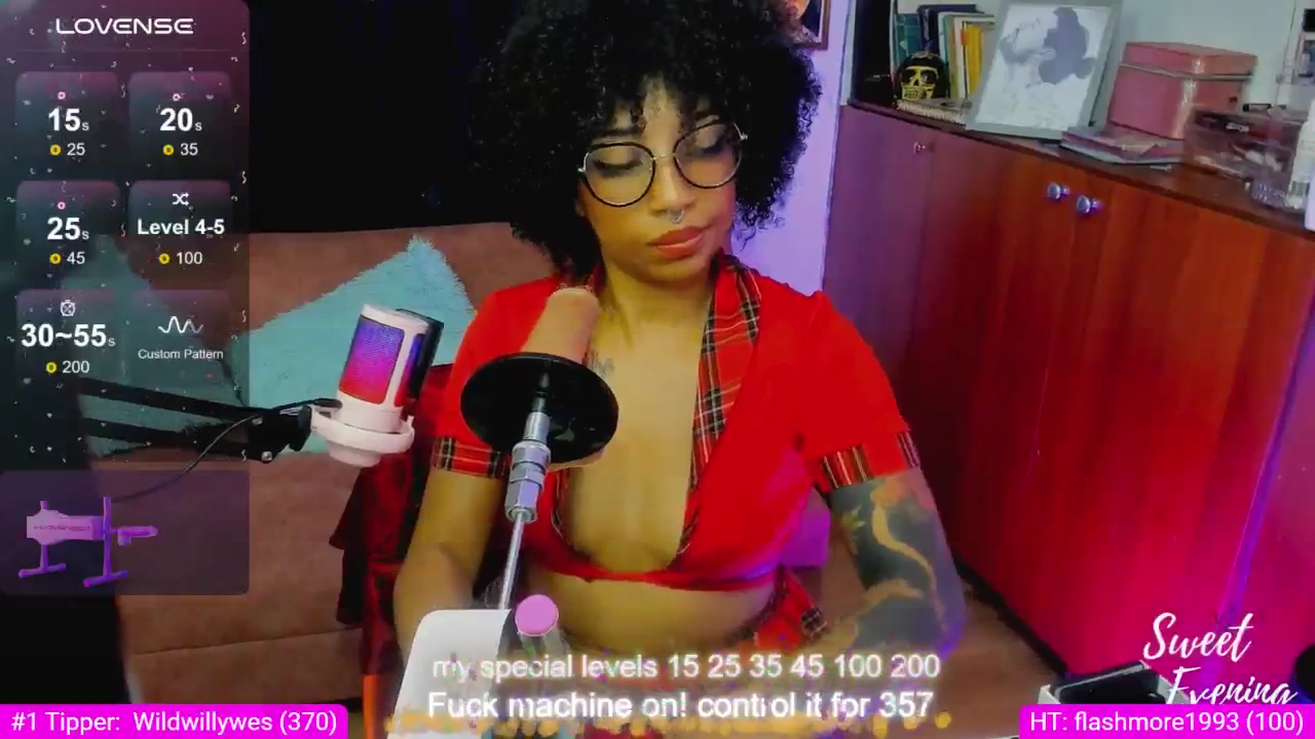 Gallery image thumbnail from Sweetevening's myfreecams stream on, 07/01/2024, 14:21 image 12 of 20