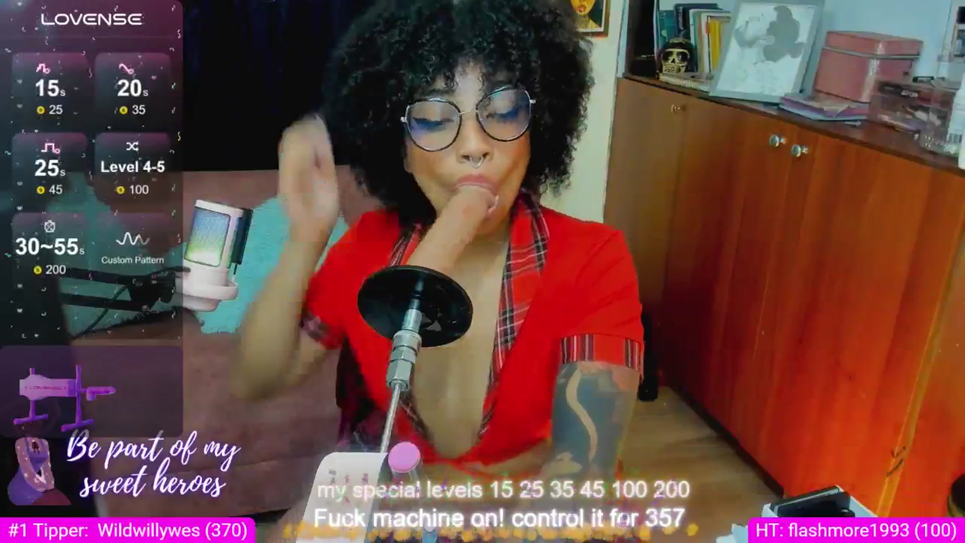 Gallery image thumbnail from Sweetevening's myfreecams stream on, 07/01/2024, 14:21 image 19 of 20
